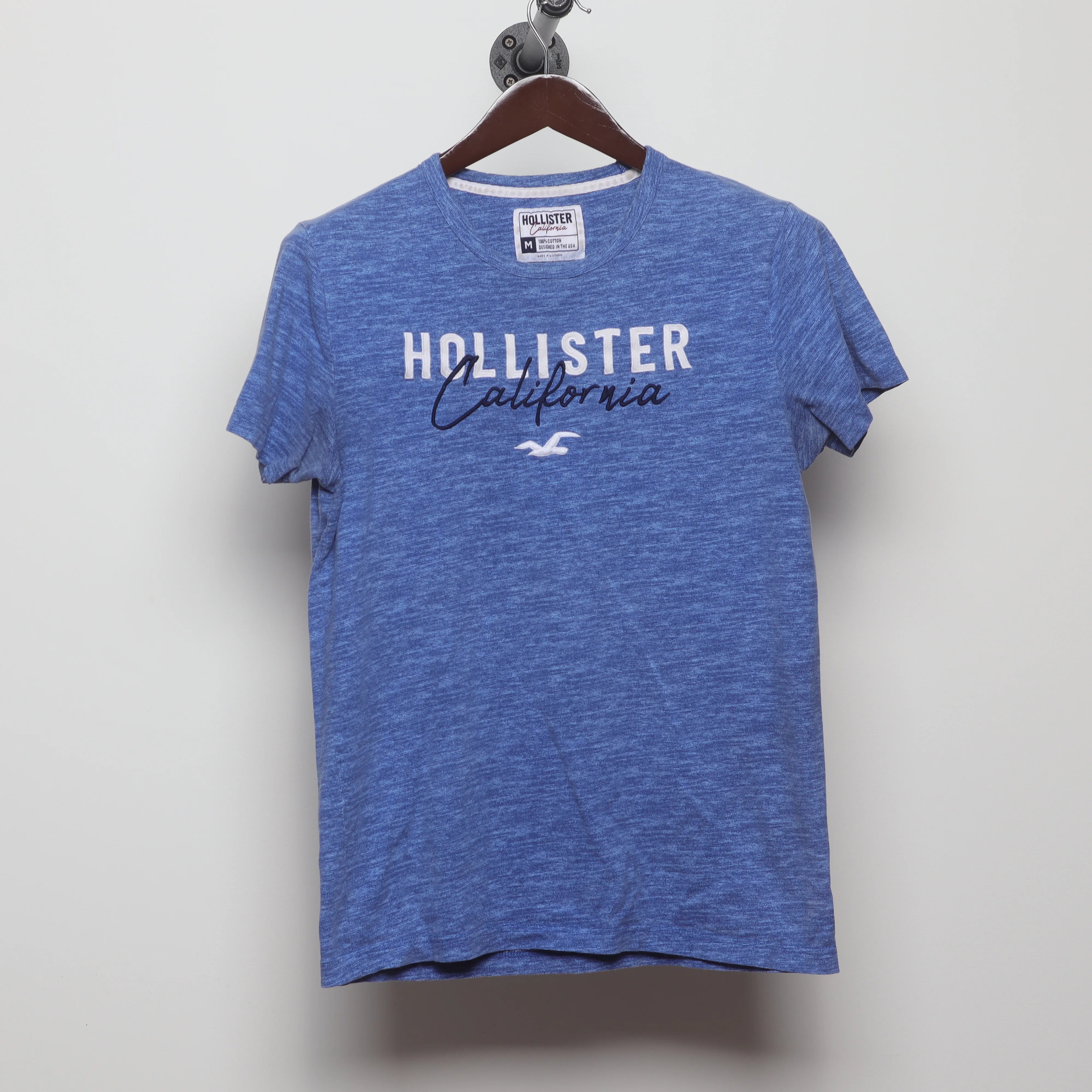 Front view of Vintage 2010s Hollister California Graphic T-Shirt M