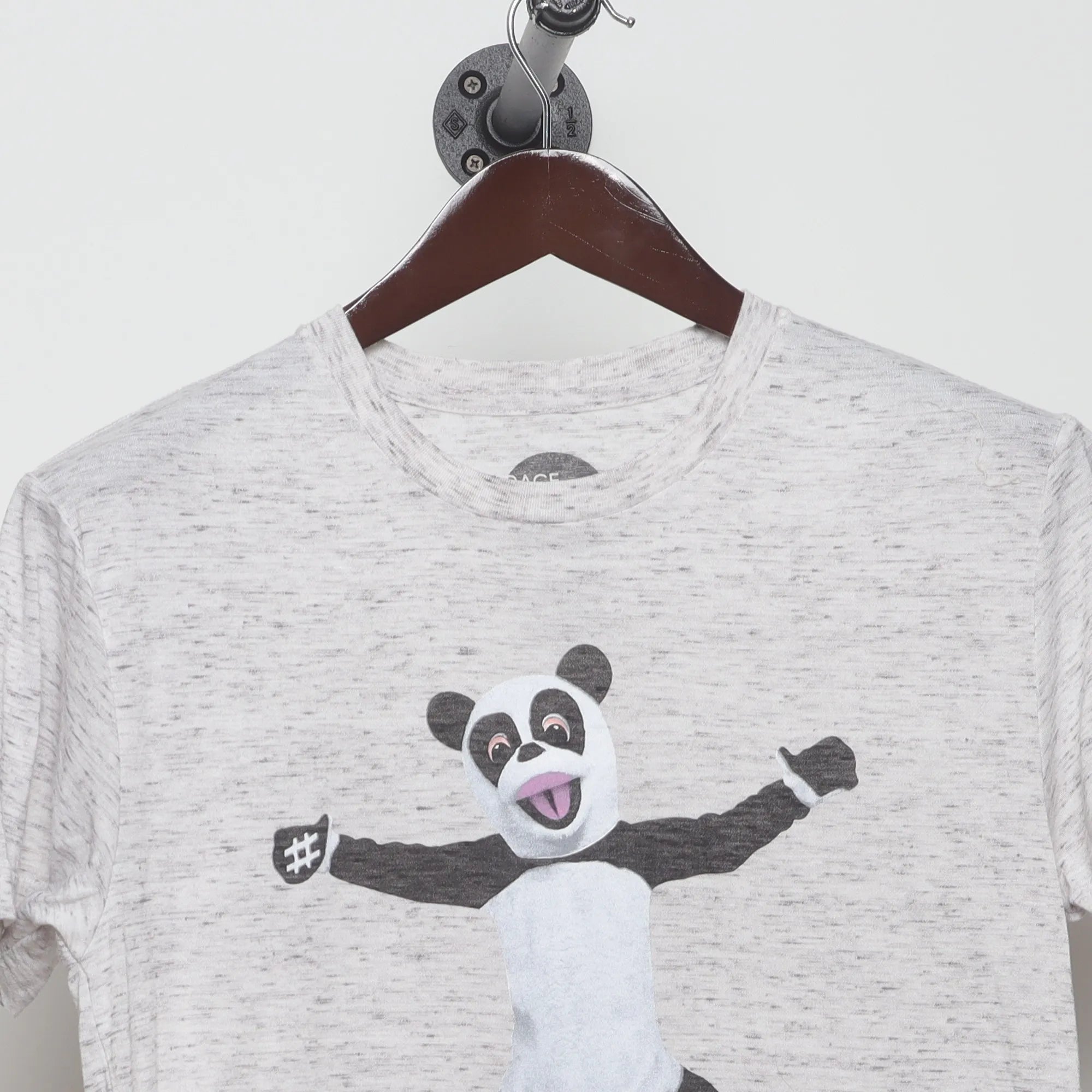 Close-up of the collar and tag on the Vintage 2010s Jimmy Fallon Hashtag Panda T-Shirt S