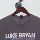 Close-up of the collar and tag on the Vintage 2010s Luke Bryan "What Makes You Country Tour 2018" T-Shirt - M
