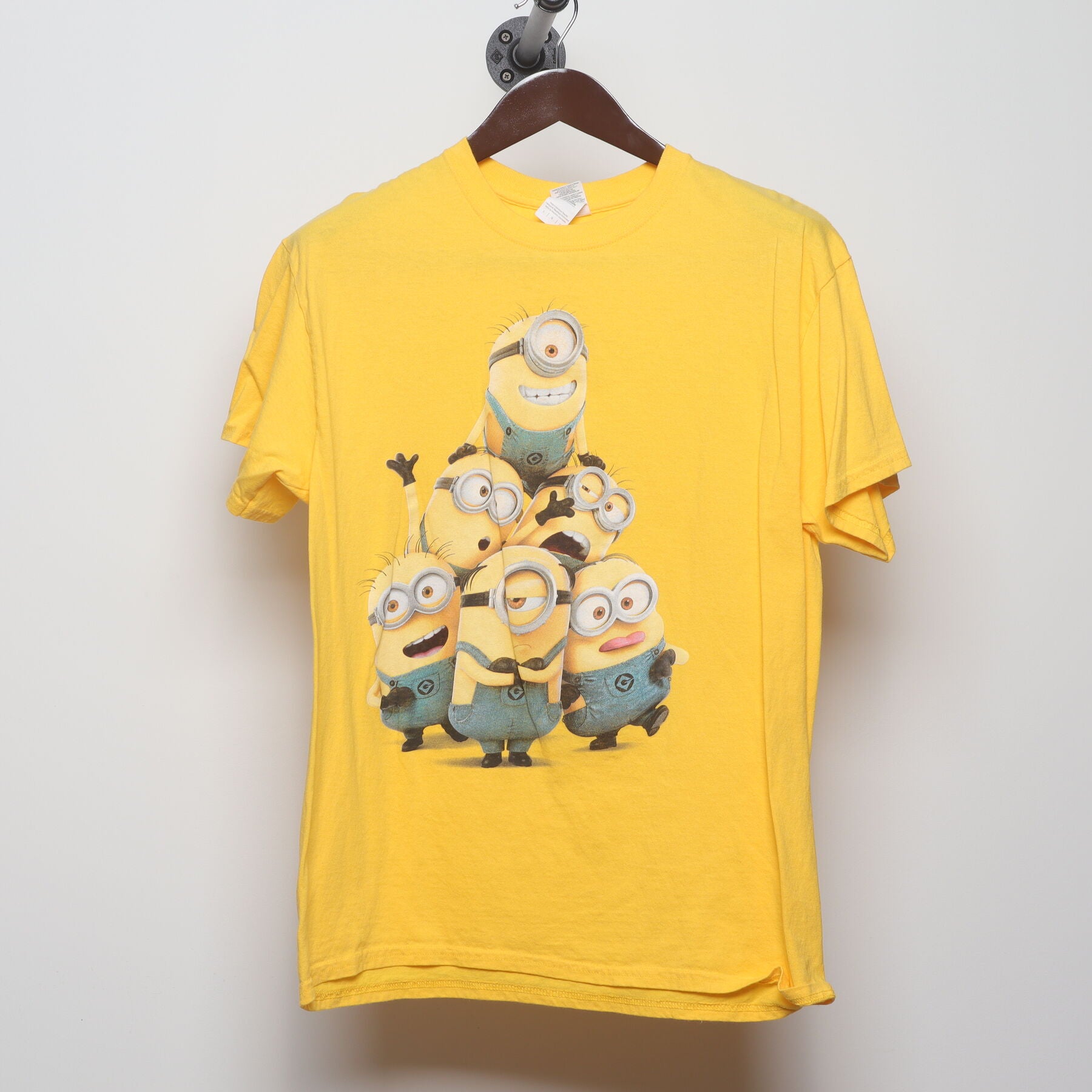 Front view of Vintage 2010s Despicable Me "Minions Pile" T-Shirt - S