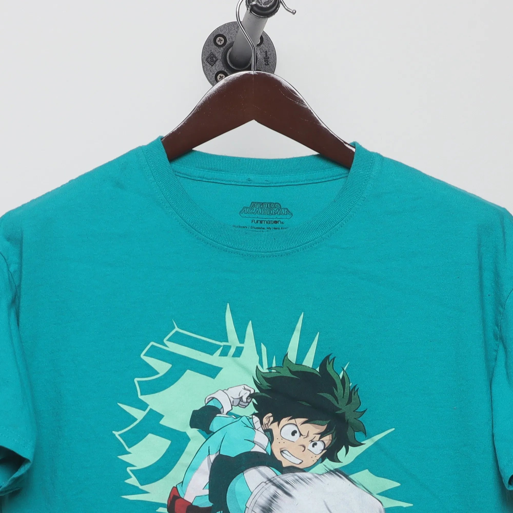 Close-up of the collar and tag on the Vintage 2010s My Hero Academia Deku Anime T-Shirt L