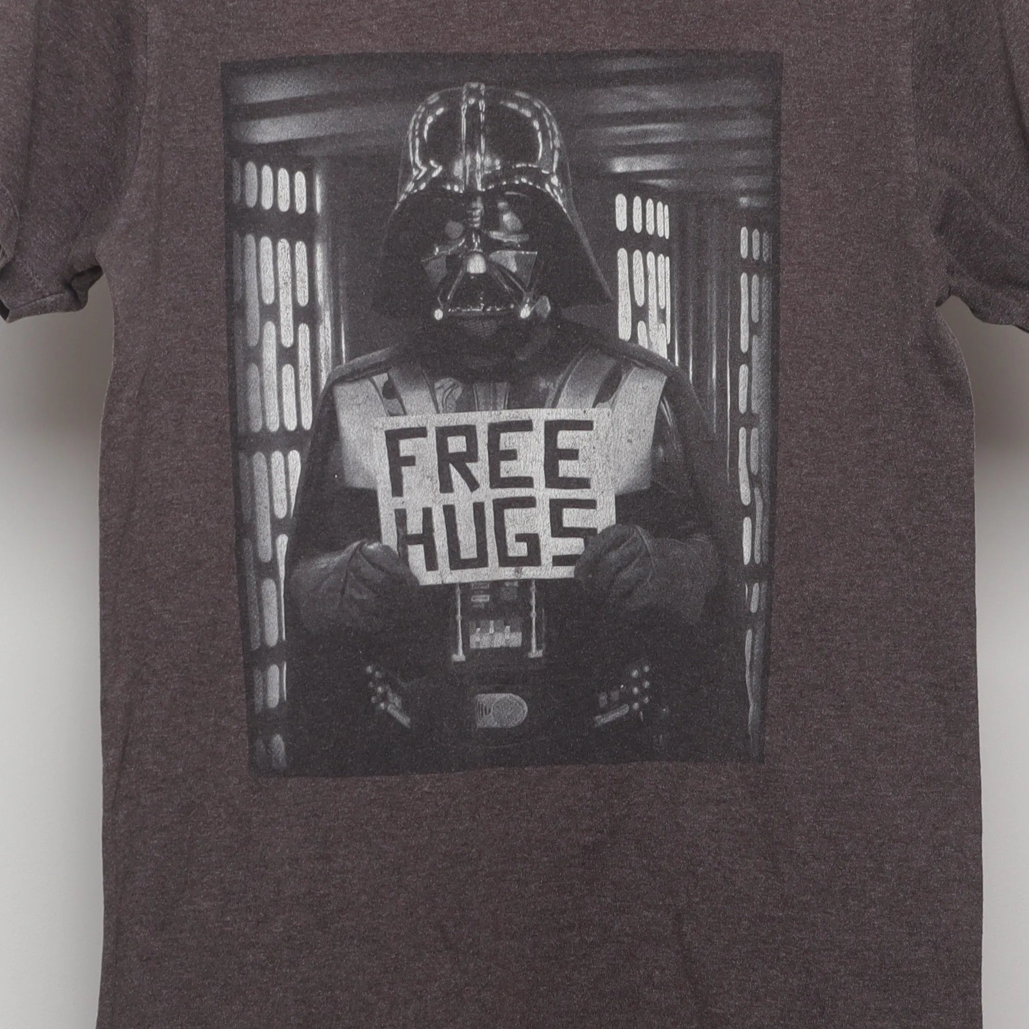 Close-up of the main graphic on the Vintage 2010s Star Wars Vader Free Hugs T-Shirt S