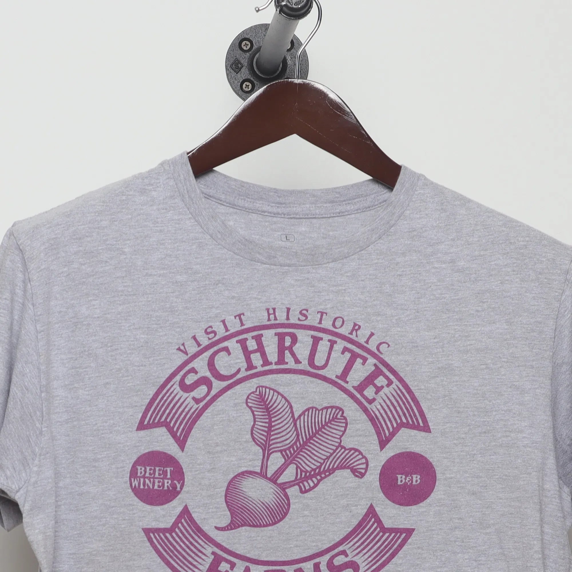 Close-up of the collar and tag on the Vintage 2010s The Office Schrute Farms Graphic Tee M