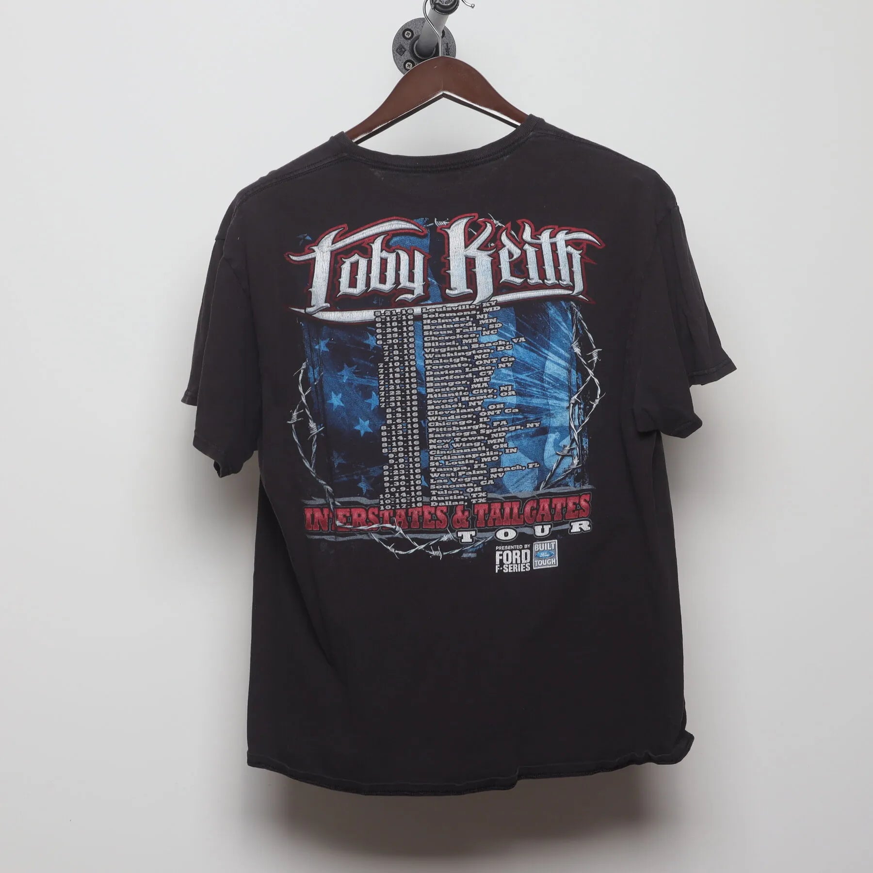 Back view of Vintage 2010s Toby Keith "Interstates & Tailgates" T-Shirt - XL
