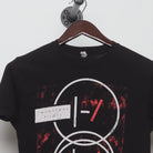 Close-up of the collar and tag on the Vintage 2010s Twenty One Pilots Graphic Band Tee S