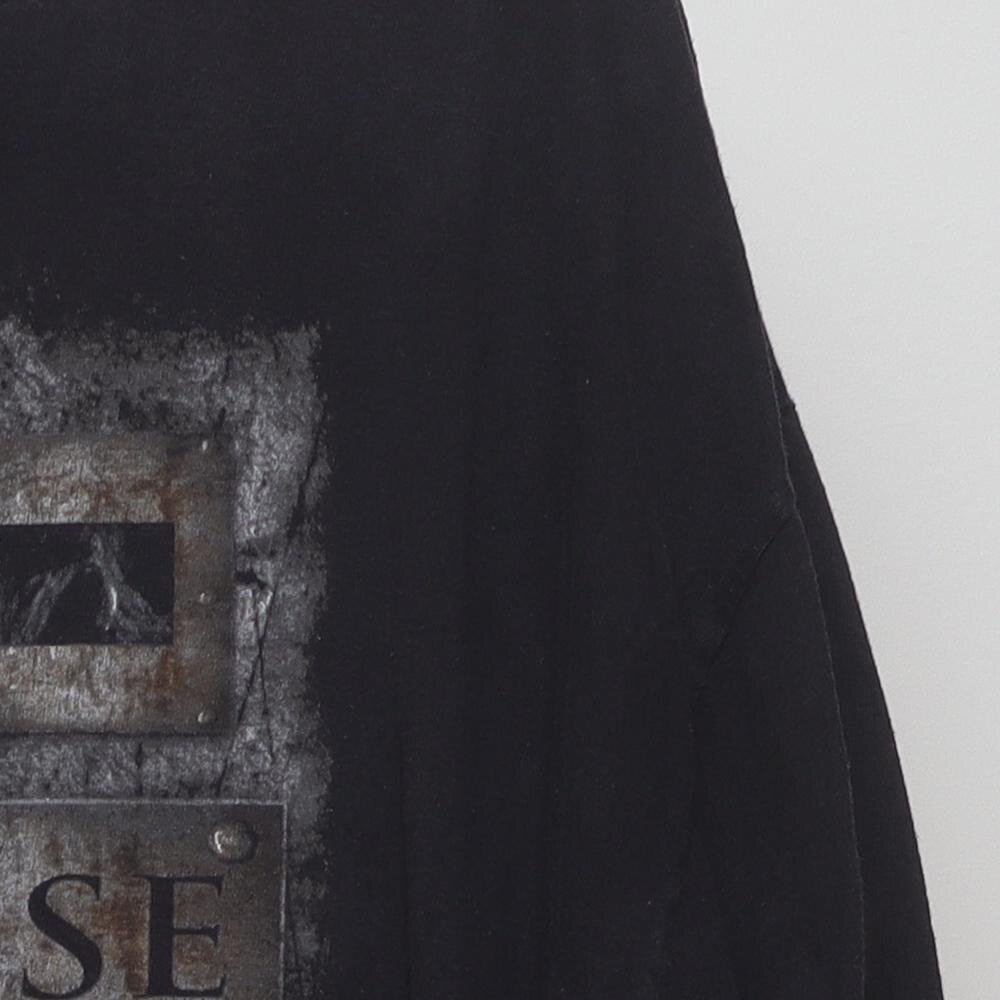 Close-up of the sleeve on the Vintage 2010s WWE Dean Ambrose "Ambrose Asylum" T-Shirt - XXL