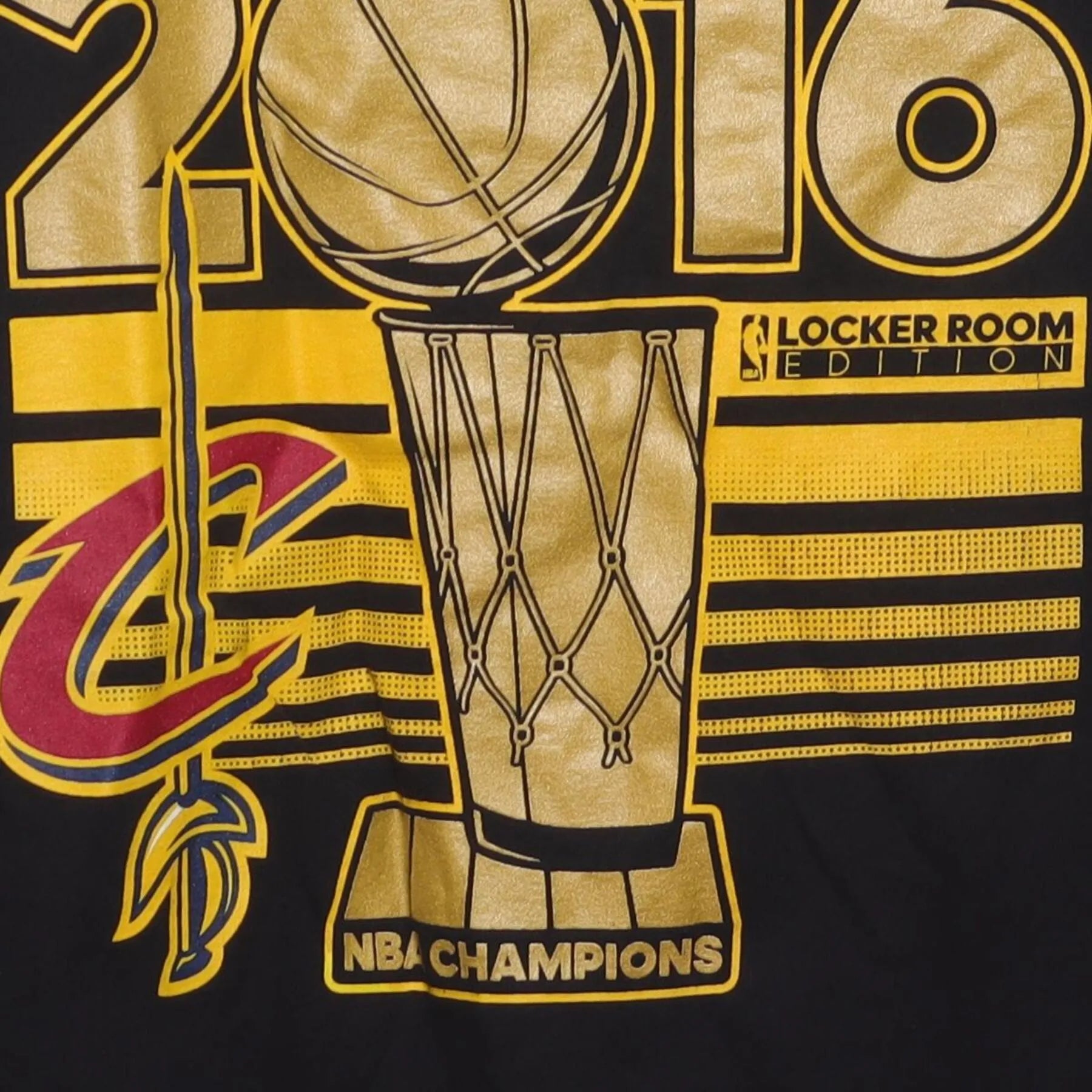 Close-up of the main graphic on the Vintage 2016 Cleveland Cavaliers "NBA Champions" T-Shirt - M