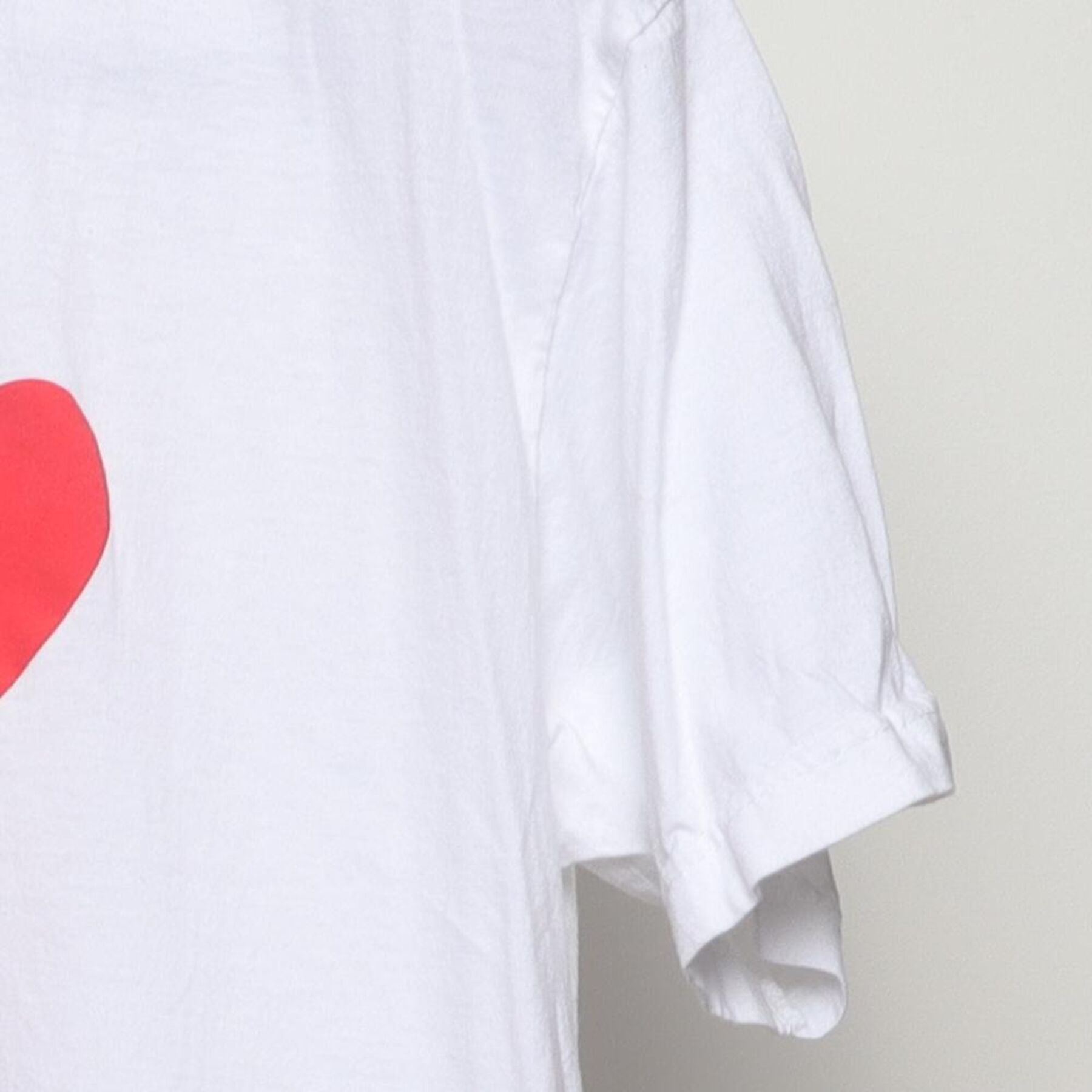 Close-up of the Right sleeve on the Vintage Y2K Special K "Special Kuyt" T-Shirt - M