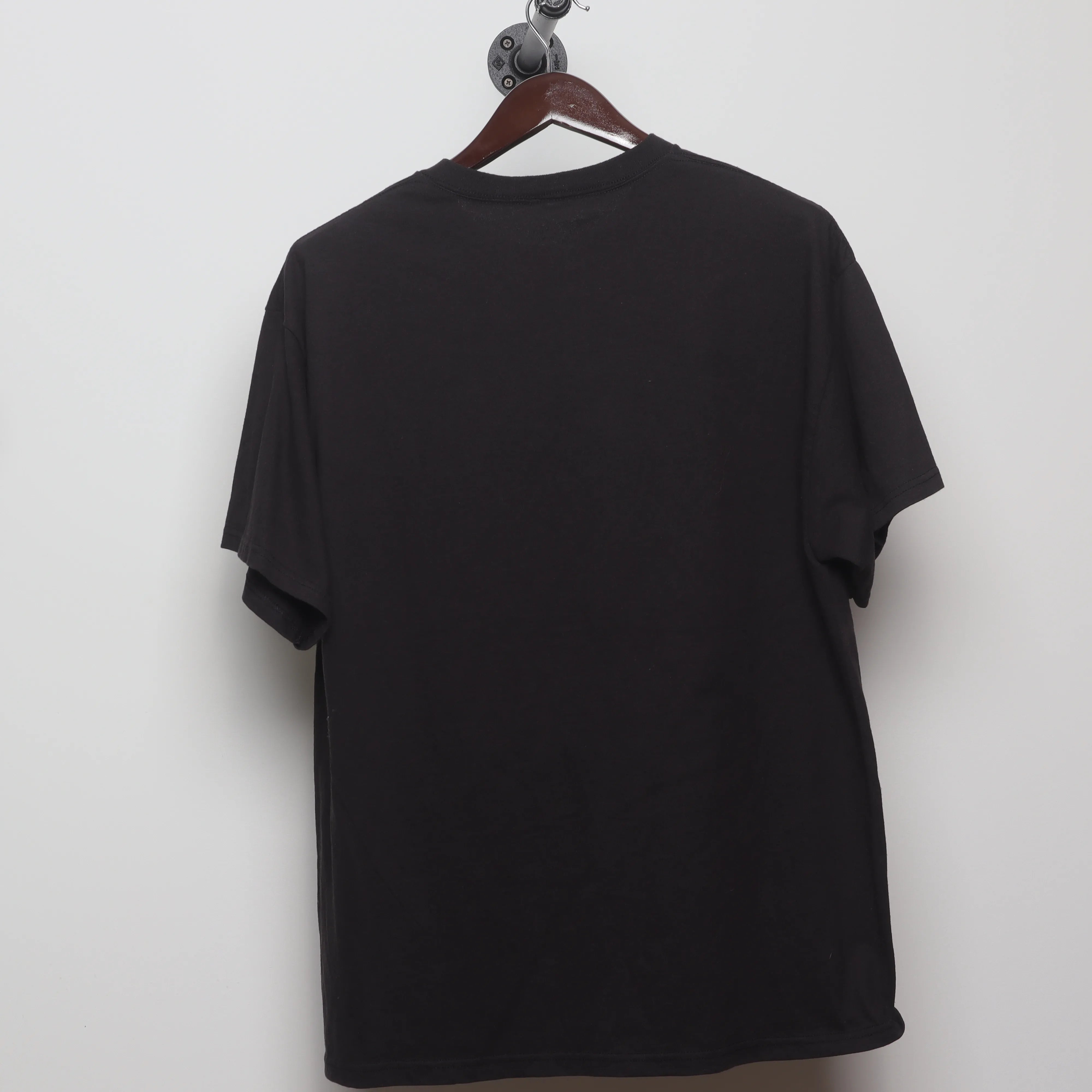 Back view of Vintage 90s Howling Wolf Native Chief Graphic T-Shirt L