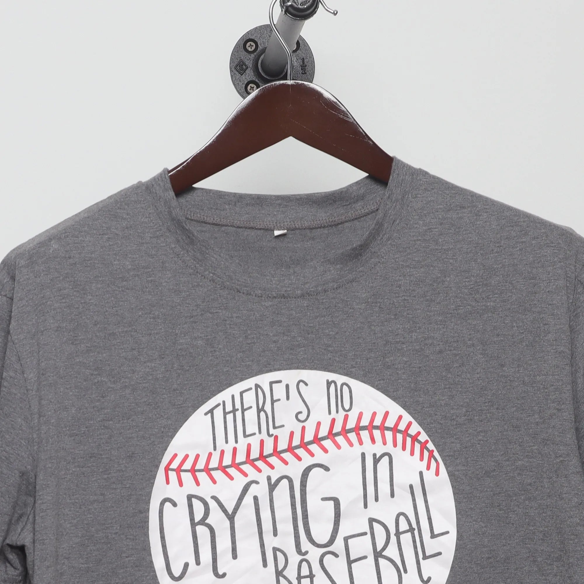 Close-up of the collar and tag on the Vintage A League of Their Own Baseball Quote T-Shirt L