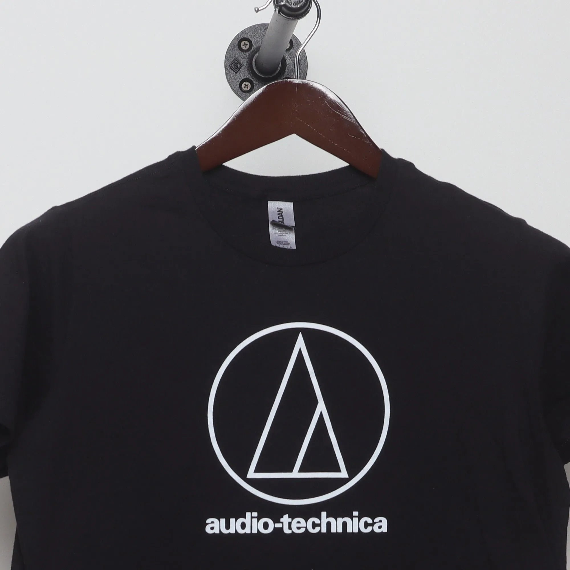 Close-up of the collar and tag on the Vintage Audio-Technica Logo Promo T-Shirt S