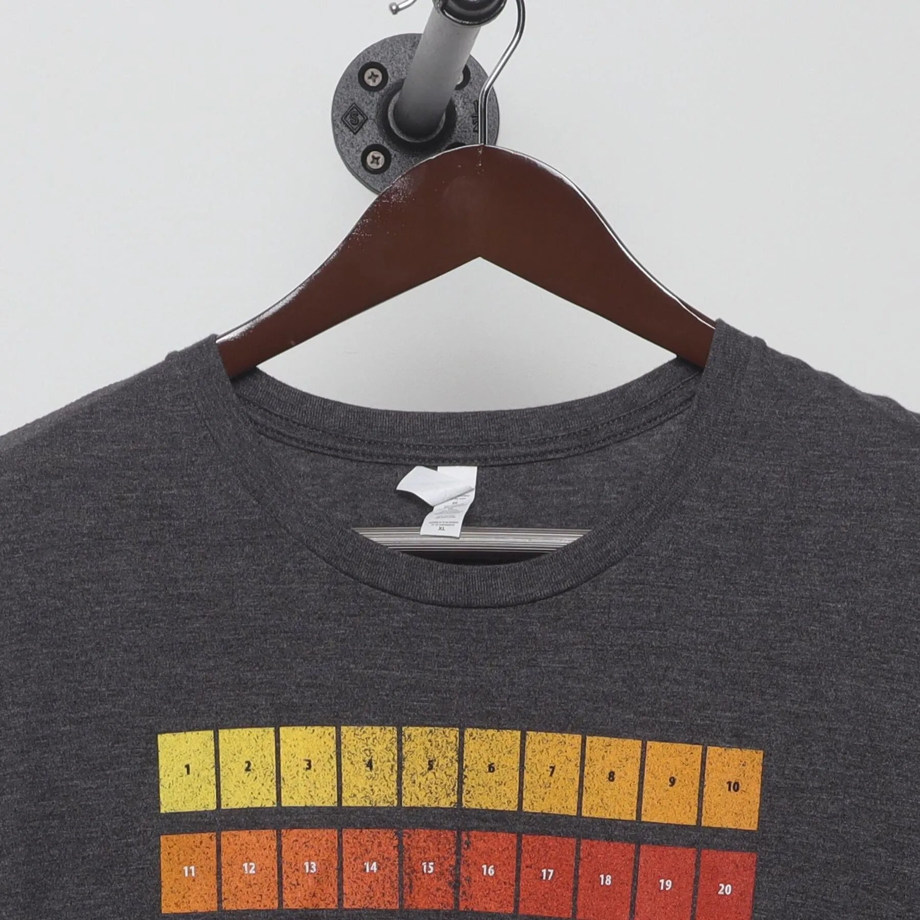 Close-up of the collar and tag on the Vintage Y2K Craft Beer "Beer Tasting Grid" T-Shirt - M