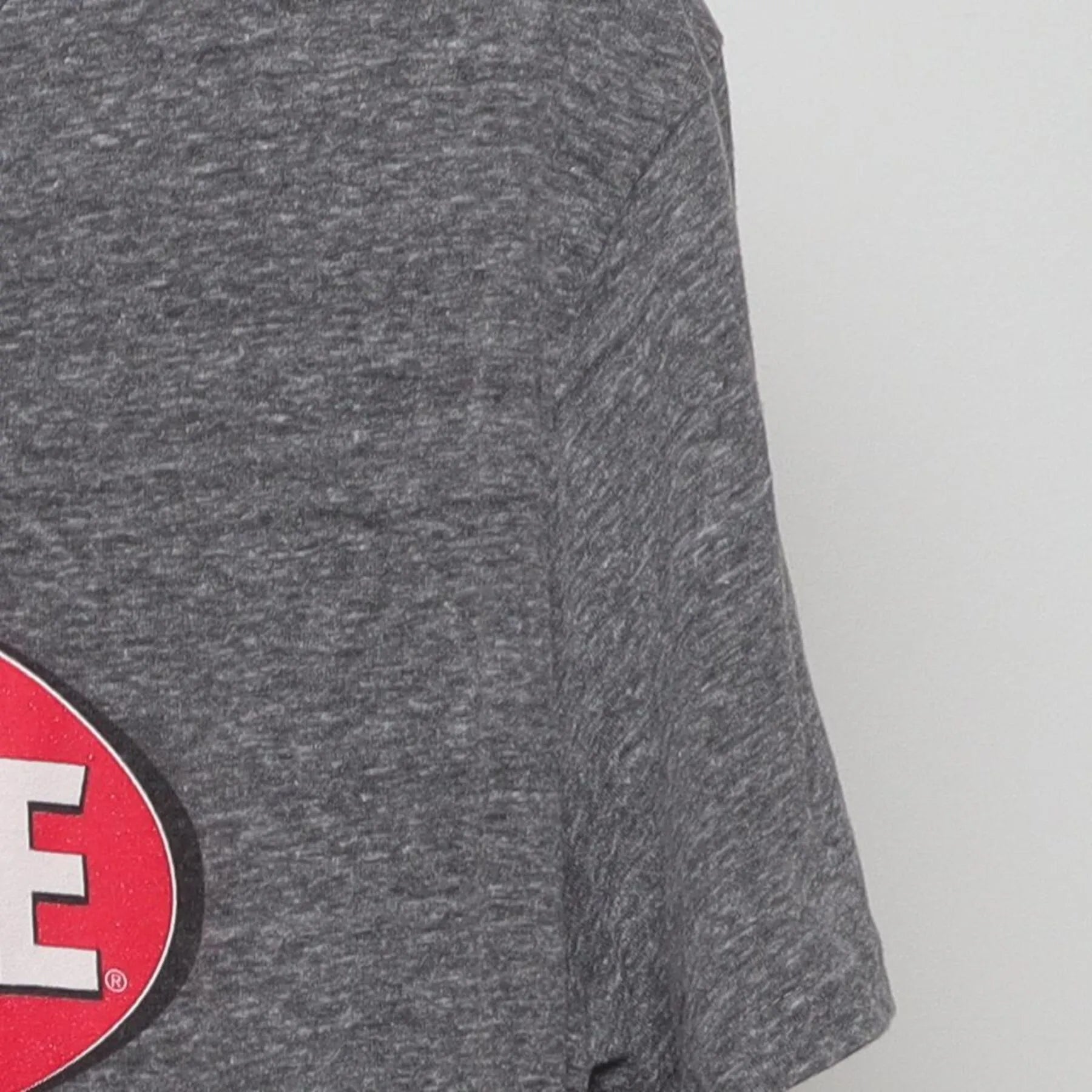 Close-up of the Right sleeve on the Vintage Y2K Genesee Beer "Classic Logo" T-Shirt - L