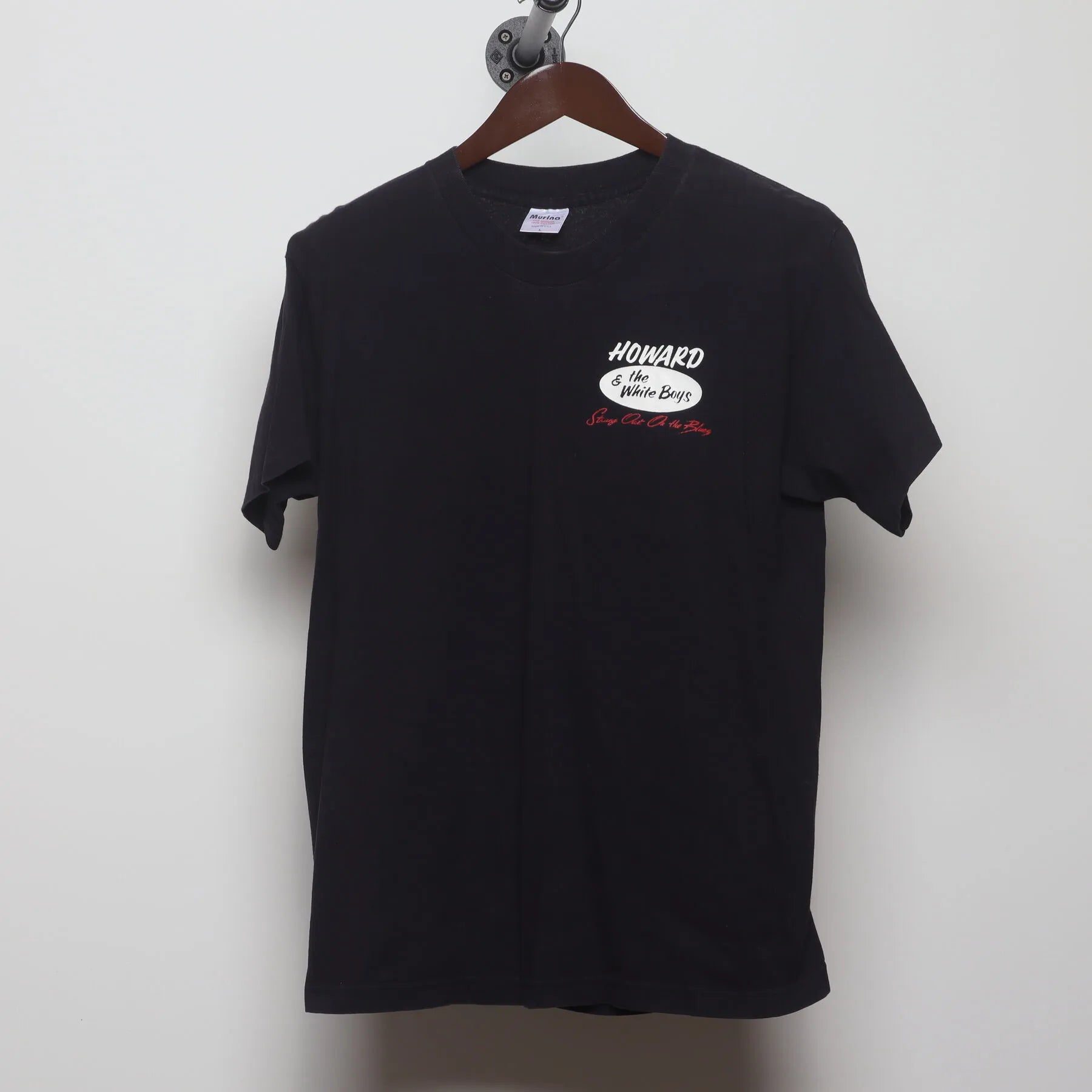 Front view of Vintage Y2K Howard & The White Boys "Strung Out On The Blues" T-Shirt - M