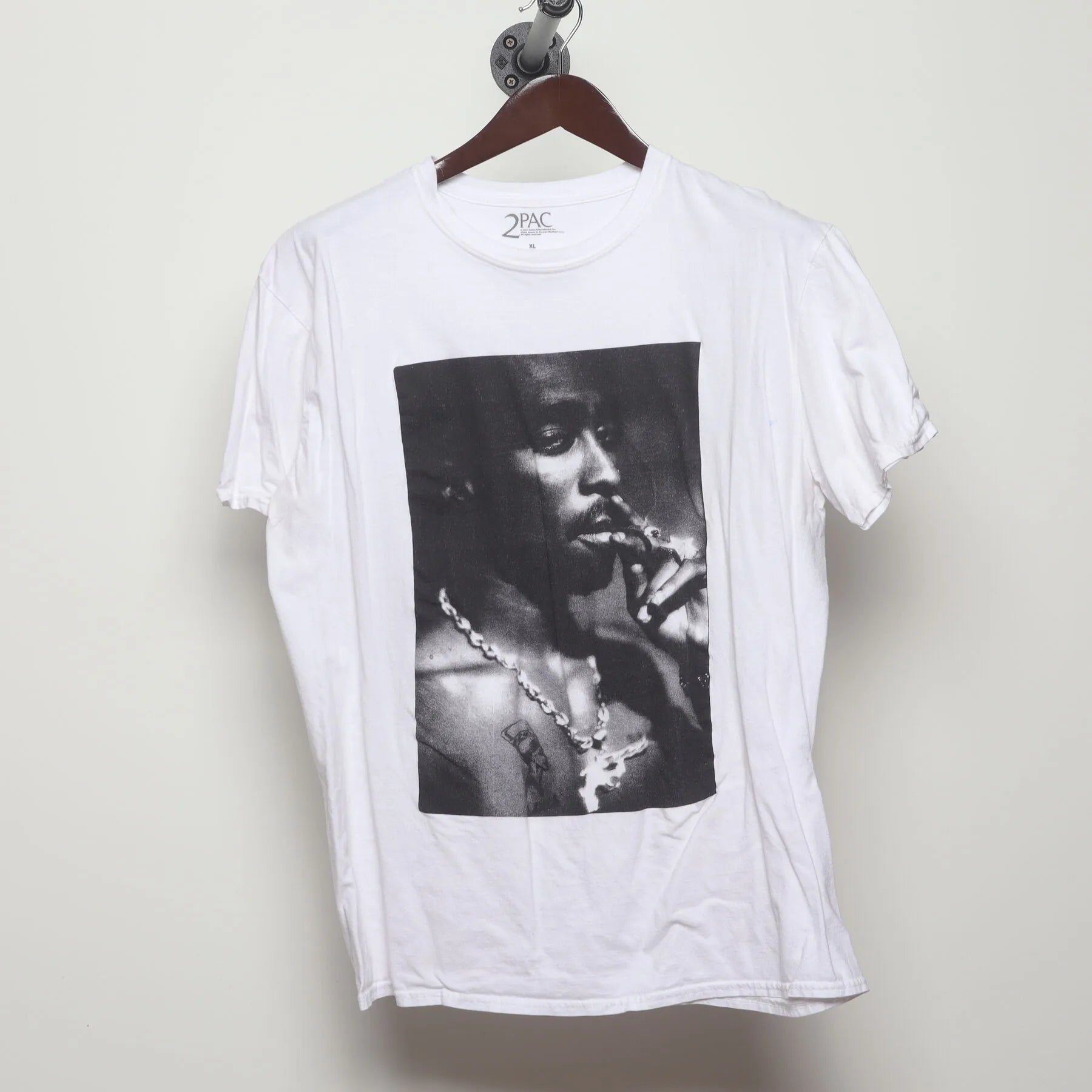 Front view of Vintage Modern 2Pac "Iconic Portrait" T-Shirt - L