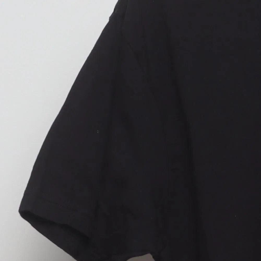 Close-up of the sleeve on the Vintage Modern DG "Scatter" T-Shirt - L