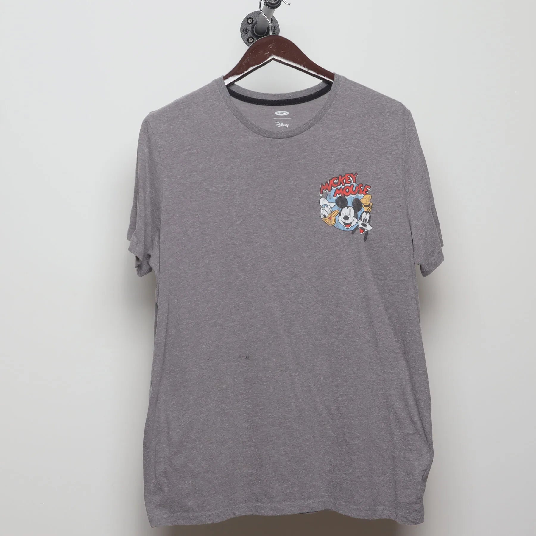 Front view of Vintage Modern Disney "Mickey Mouse & Friends" T-Shirt - L