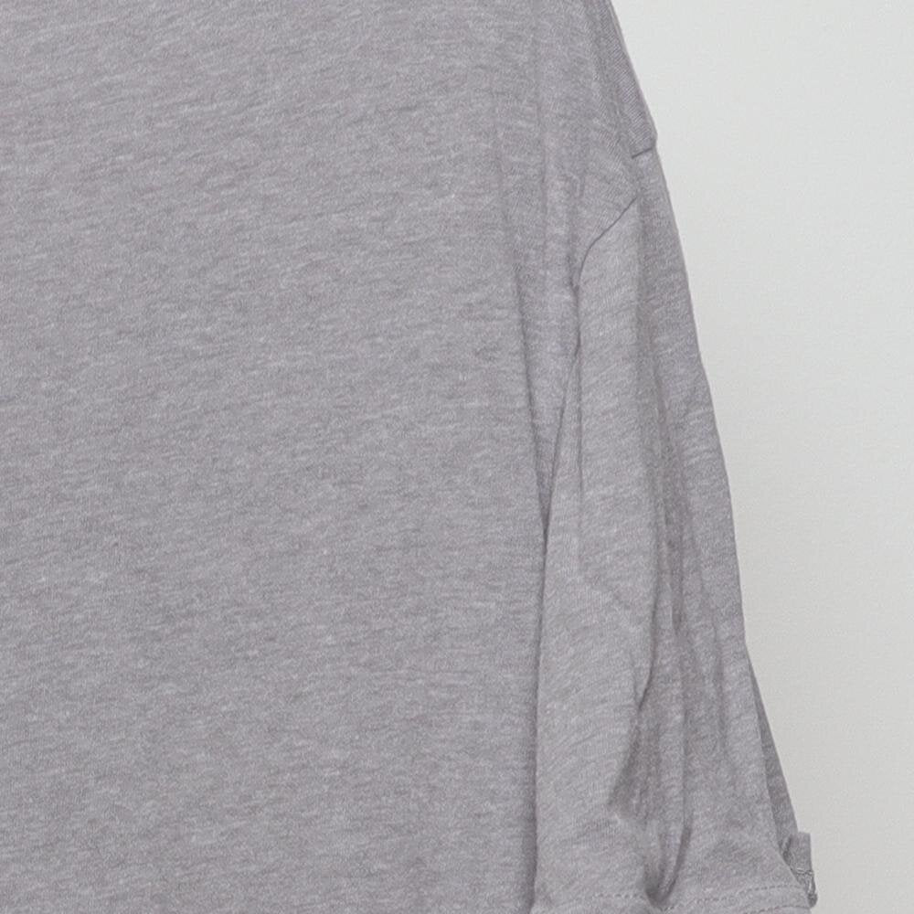 Close-up of the sleeve on the Vintage Modern Elf Movie "Need Hugs" T-Shirt - XXL