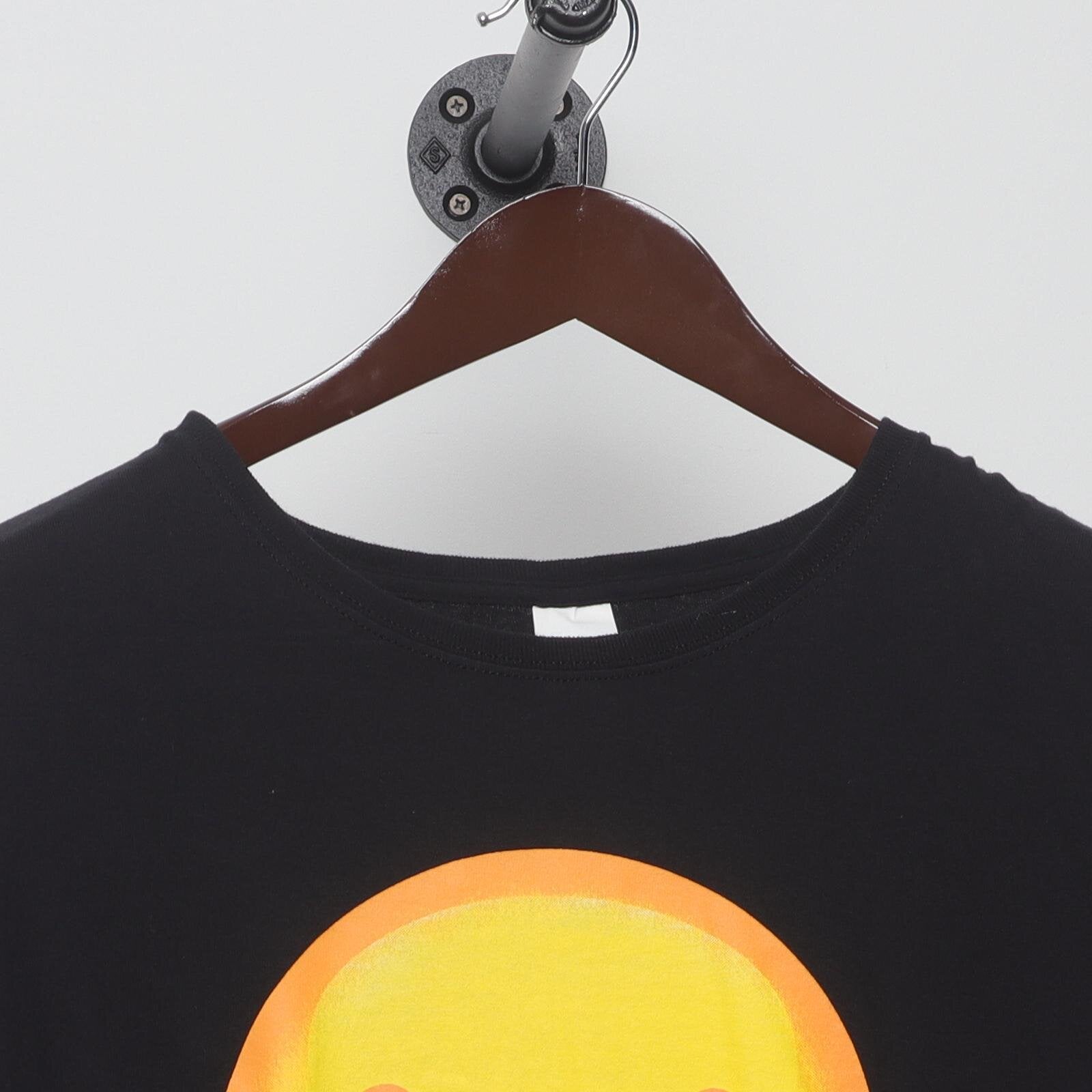 Close-up of the collar and tag on the Vintage Modern Emoji "Face with Tears of Joy" T-Shirt - XL