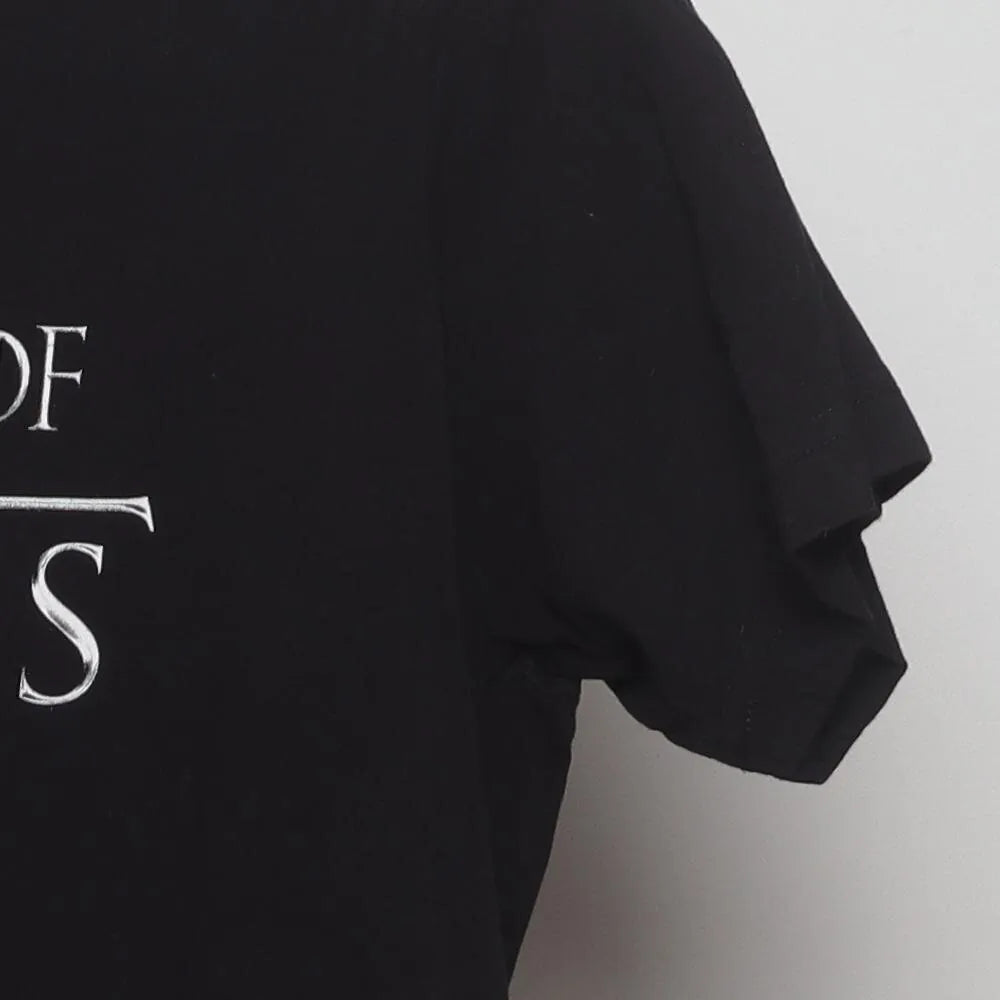 Close-up of the sleeve on the Vintage Modern Game of Thrones "Logo" T-Shirt - S