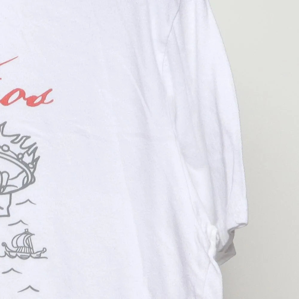Close-up of the sleeve on the Vintage Modern Game of Thrones "Westeros Map" T-Shirt - L