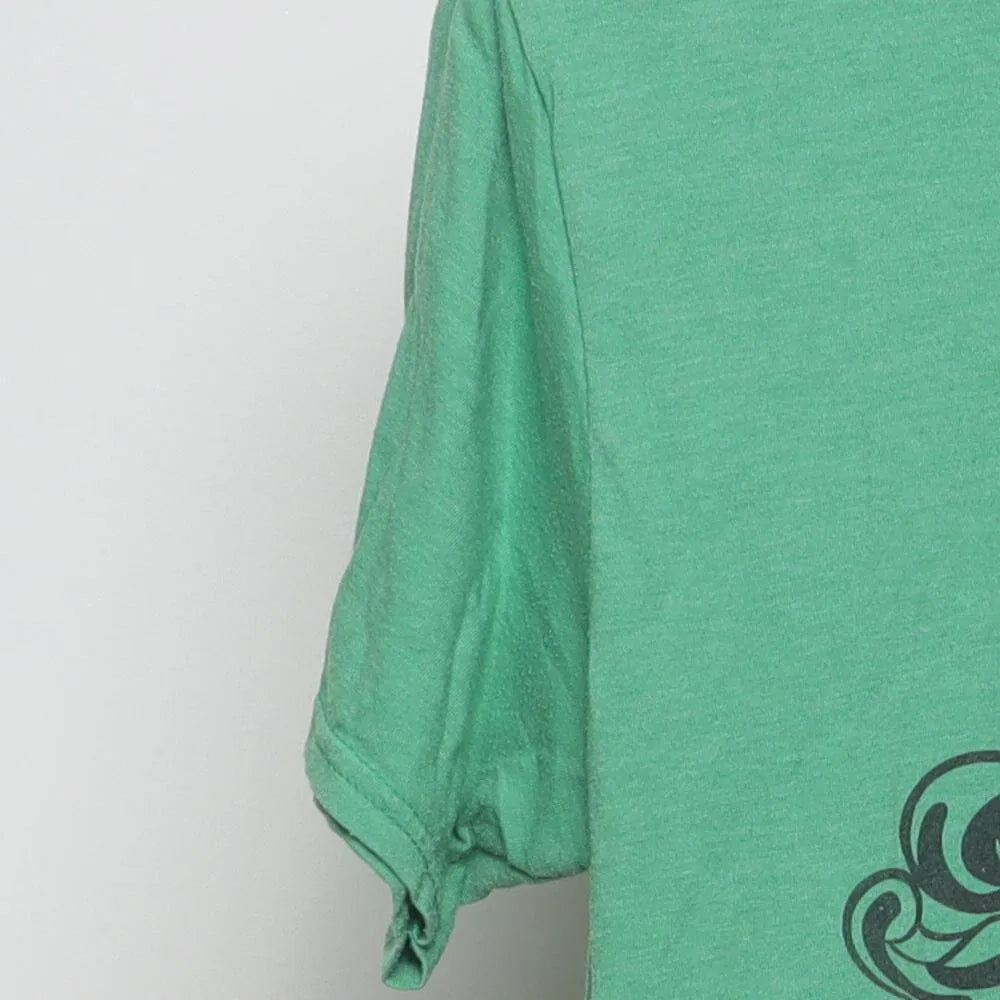 Close-up of the sleeve on the Vintage Modern Harry Potter "Slytherin Crest" T-Shirt - L