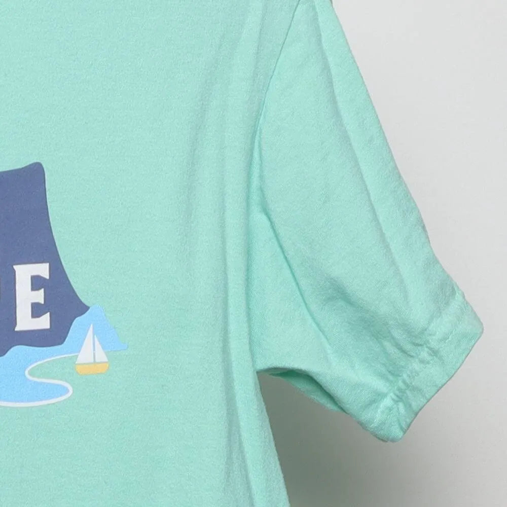 Close-up of the sleeve on the Vintage Modern HK "Found In Paradise" T-Shirt - S