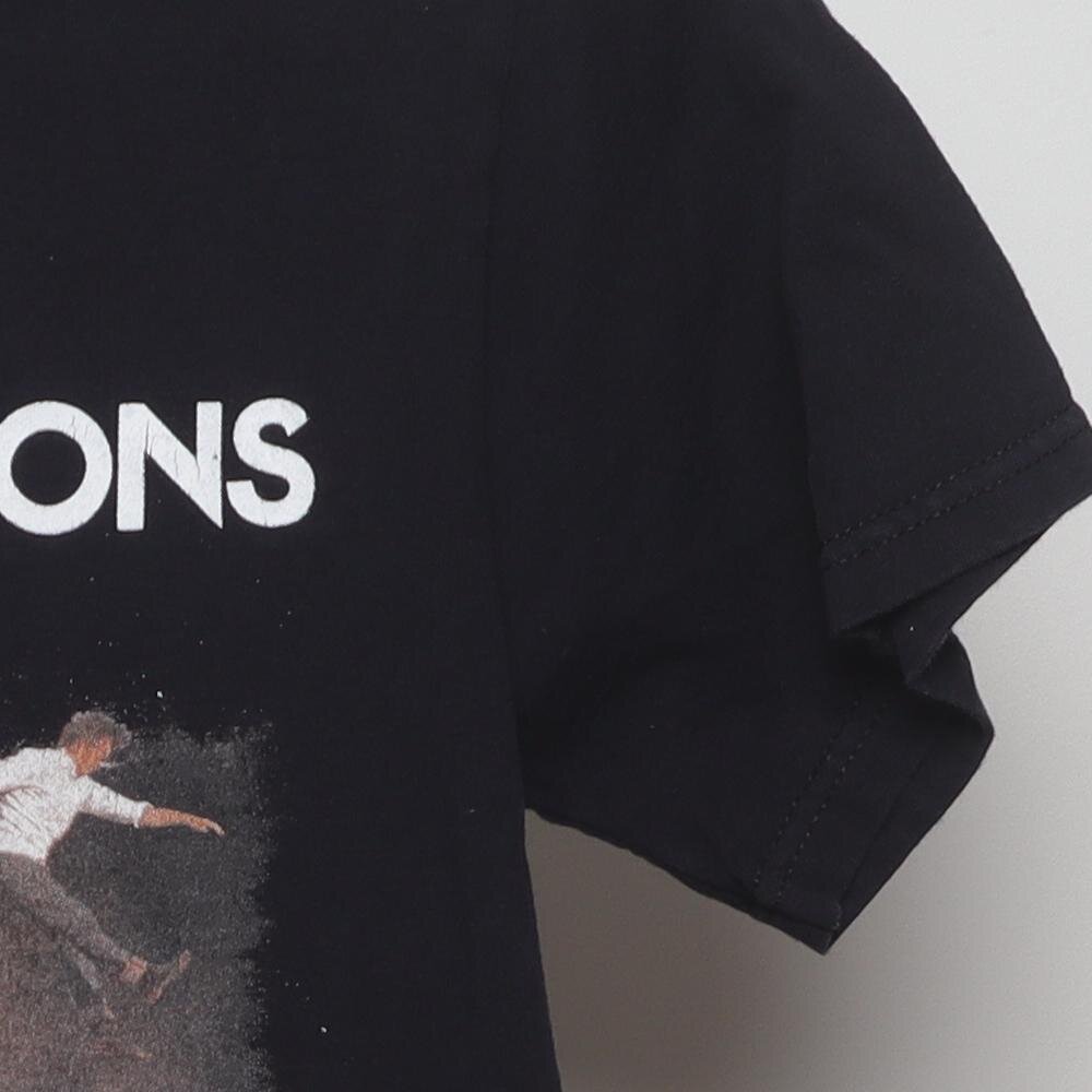 Close-up of the sleeve on the Vintage Modern Imagine Dragons "Smoke + Mirrors Tour 2015" T-Shirt - XS