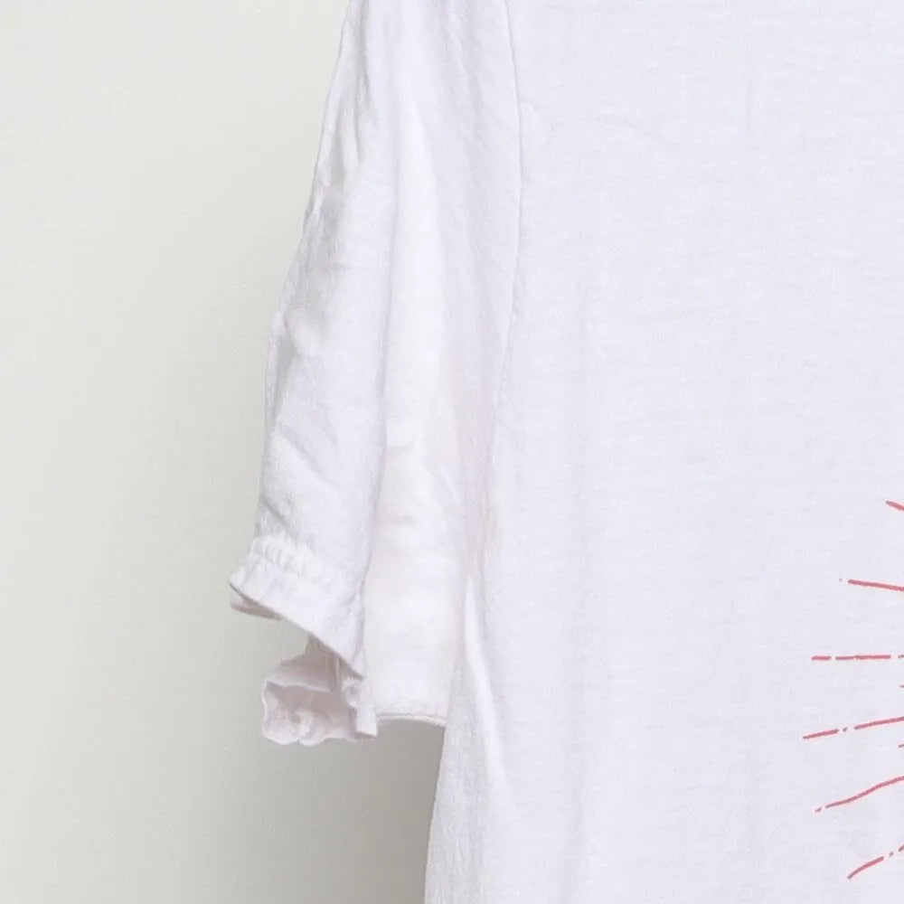 Close-up of the sleeve on the Vintage Modern Jack's "Fan Fuel" T-Shirt - L