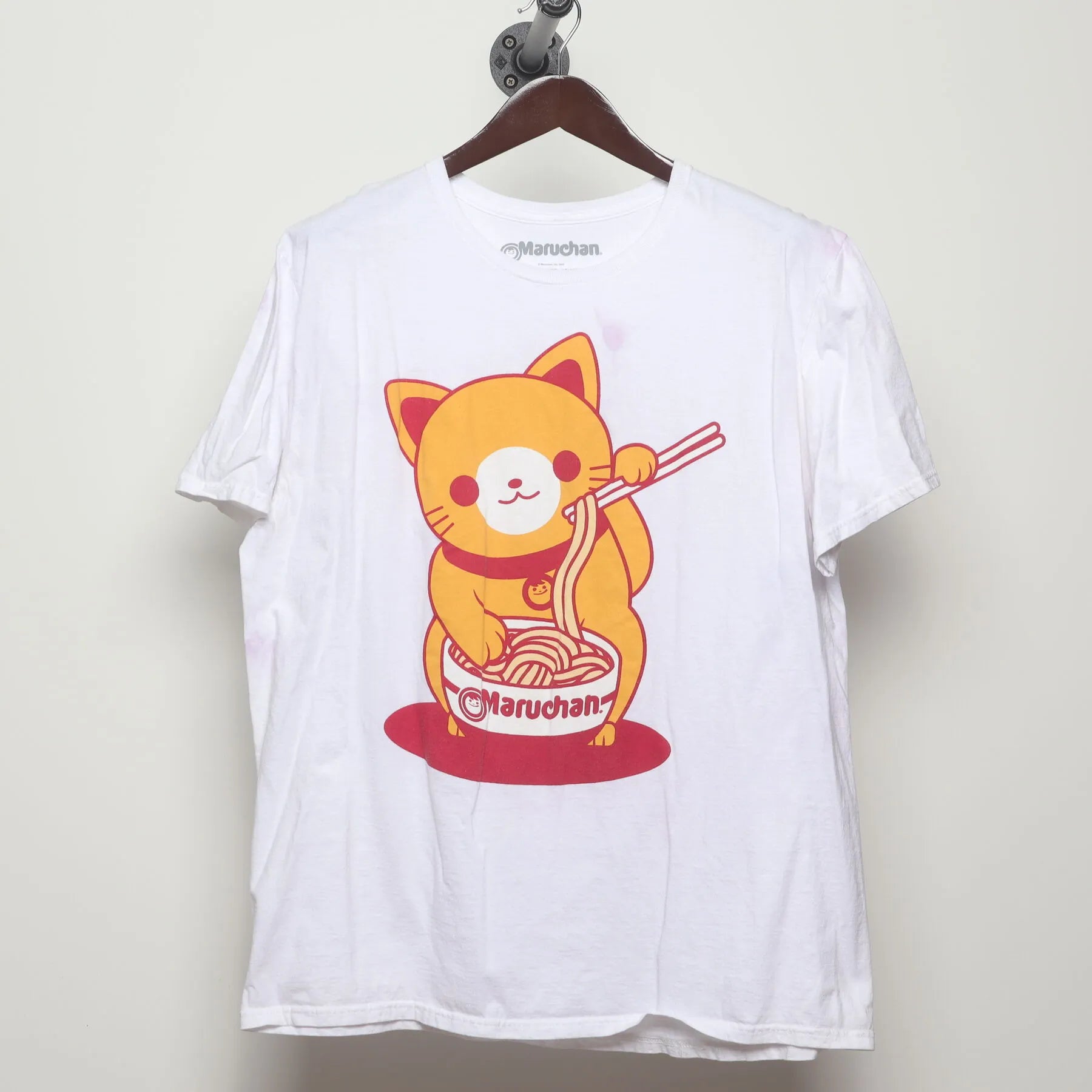 Front view of Vintage Modern Maruchan "Ramen Cat" T-Shirt - L