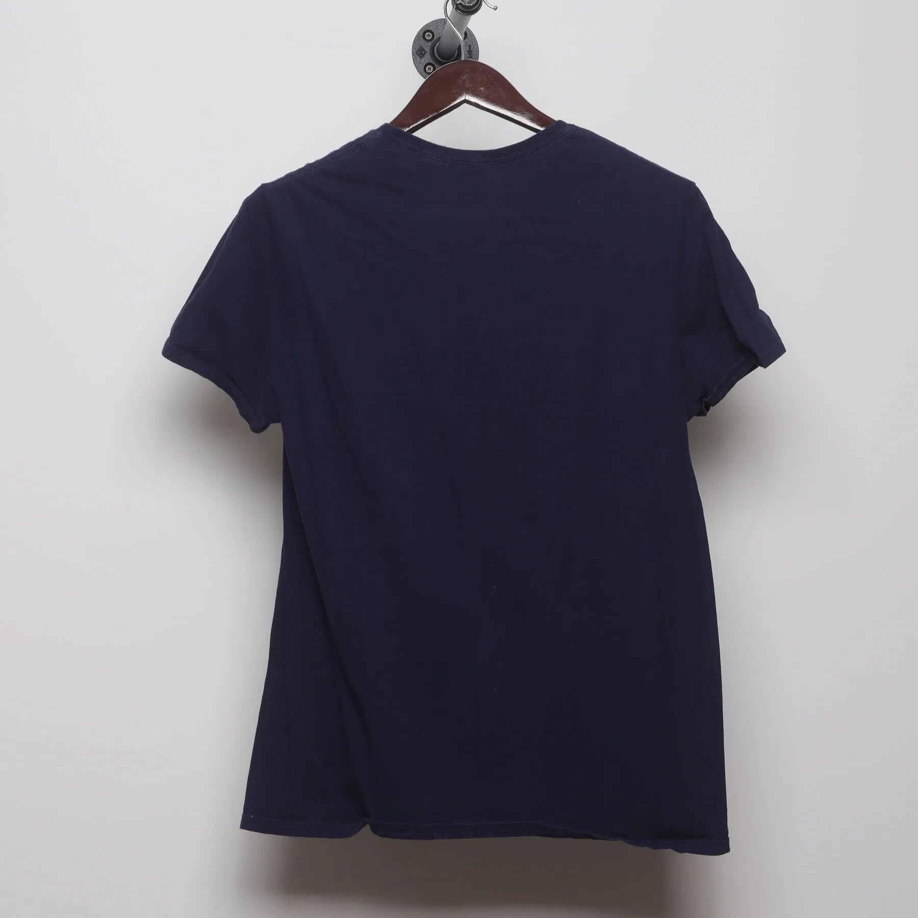 Back view of Vintage Modern Marvel's Avengers "Become A Legend" T-Shirt - M