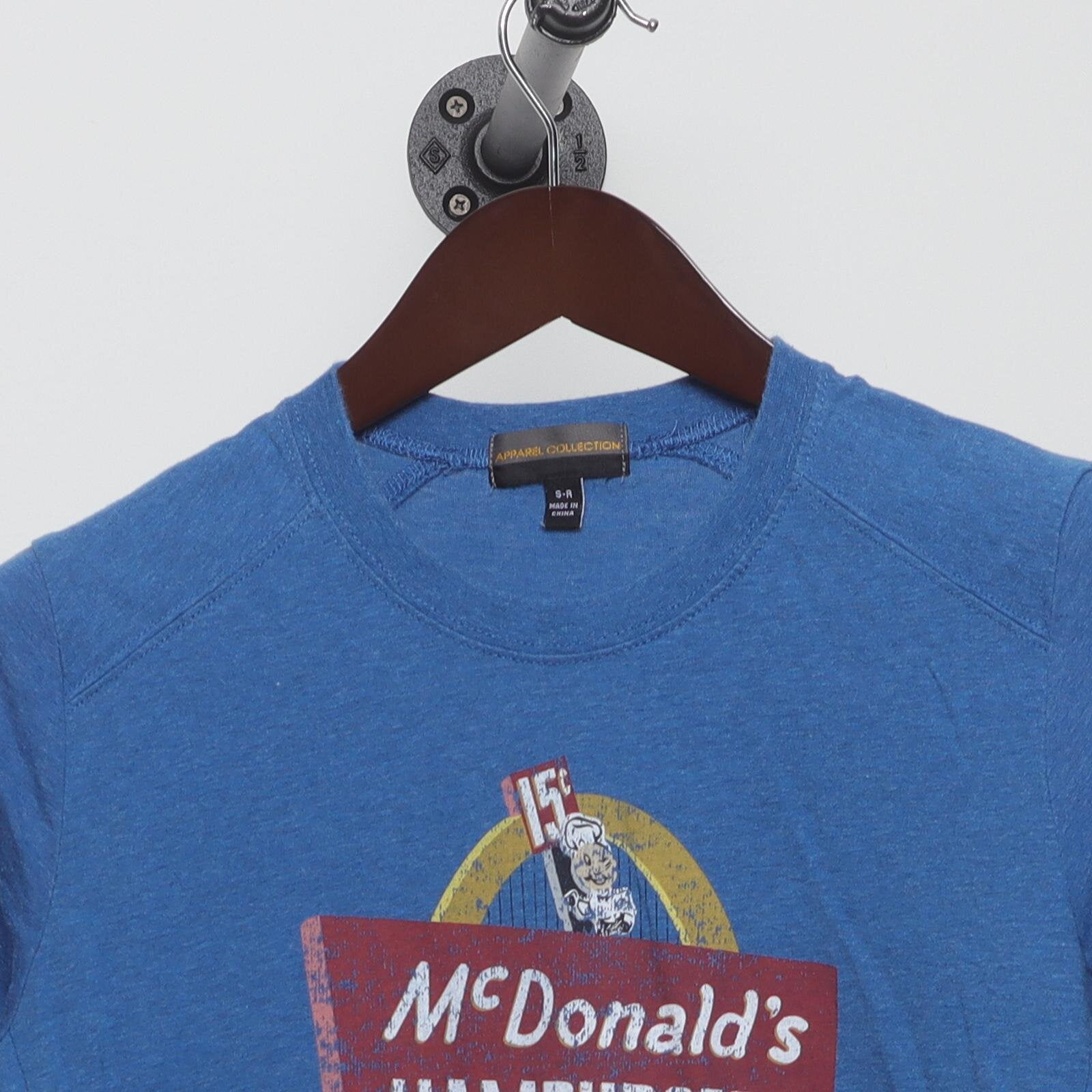 Close-up of the collar and tag on the Vintage Modern McDonald's "Original Speedee Sign" T-Shirt - S