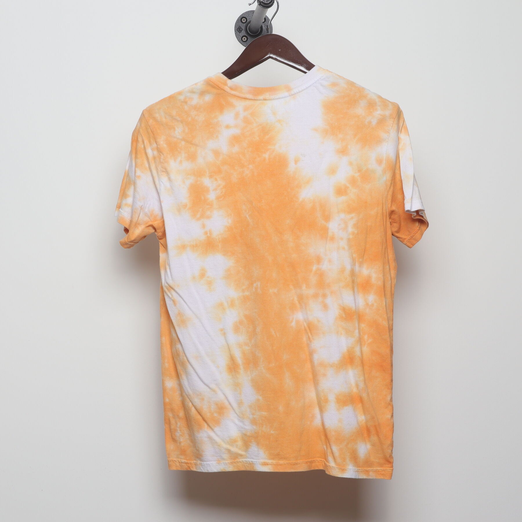 Back view of Vintage Modern Naruto "Ichiraku Ramen Shop" T-Shirt - M