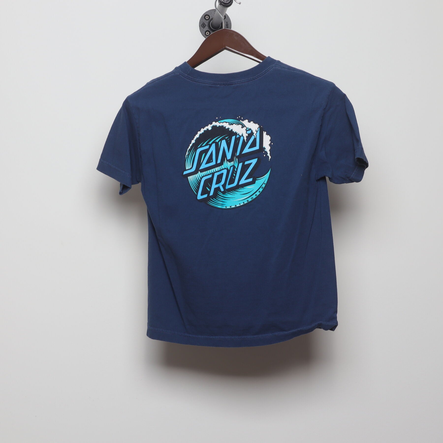 Back view of Vintage Modern Santa Cruz "Wave Dot Logo" T-Shirt - XS