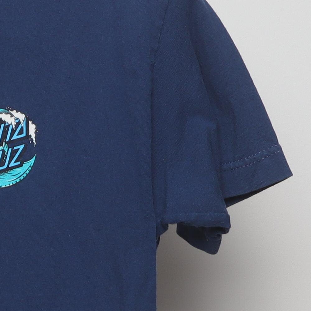 Close-up of the sleeve on the Vintage Modern Santa Cruz "Wave Dot Logo" T-Shirt - XS