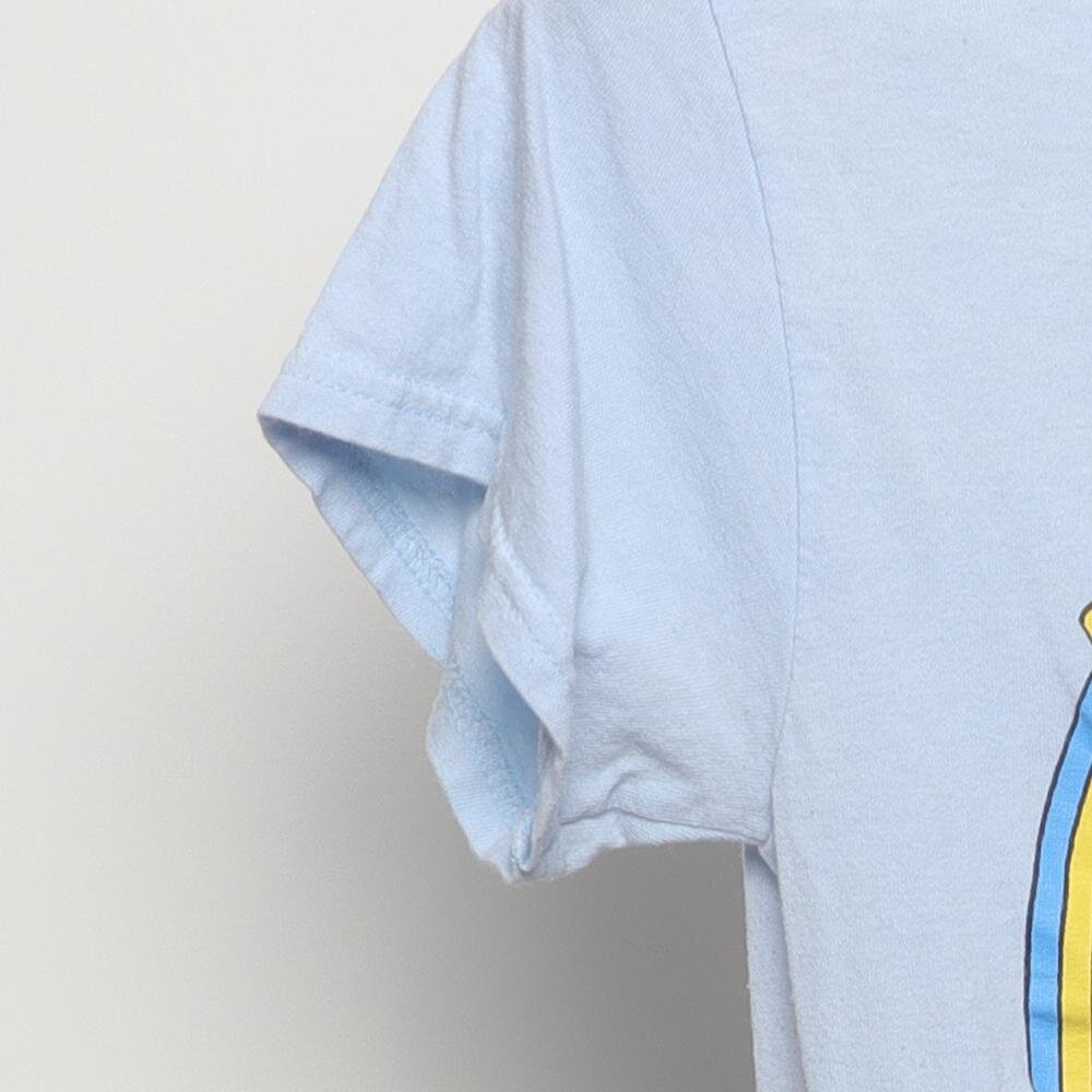 Close-up of the sleeve on the Vintage Modern Steven Rhodes "Stay Positive!" T-Shirt - XS