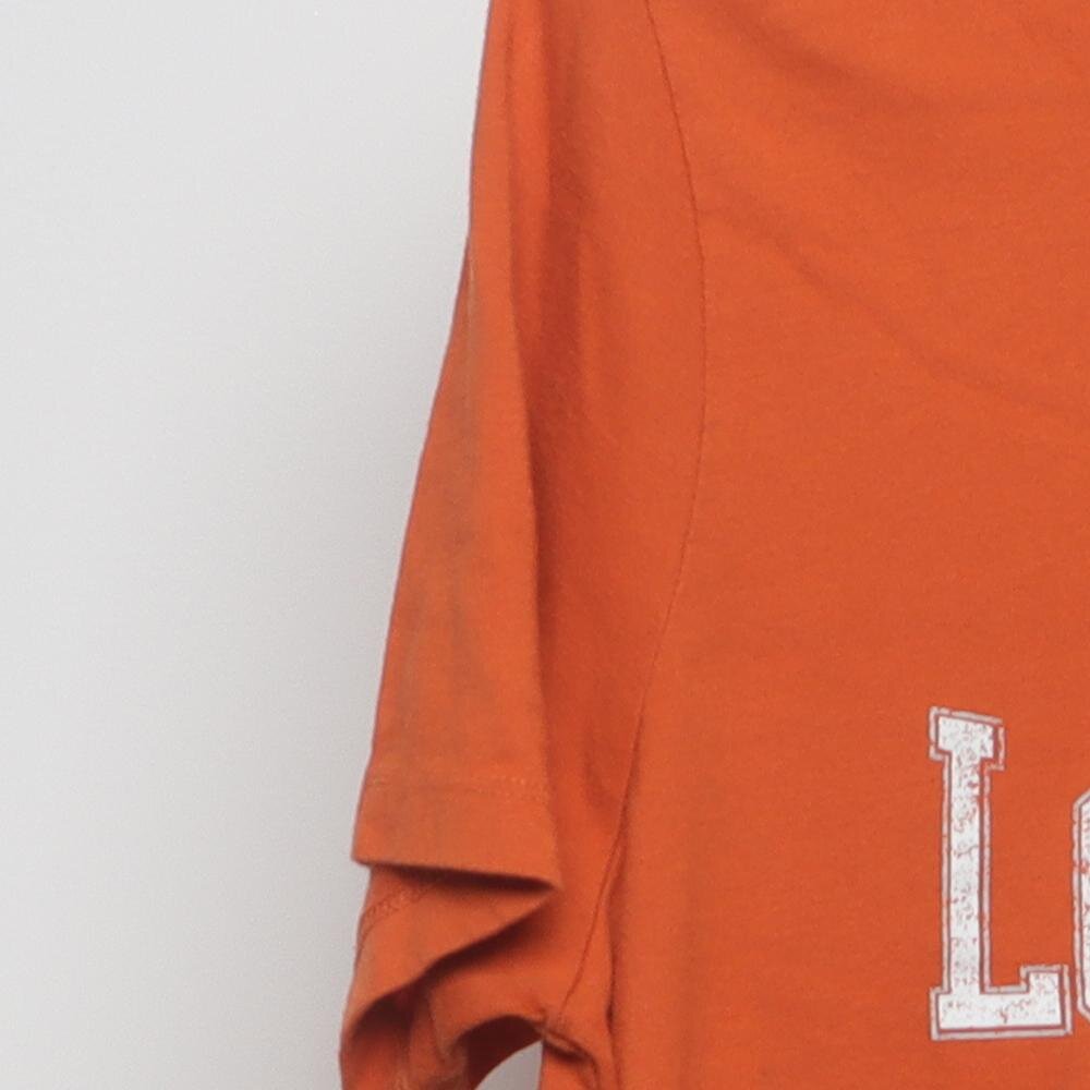 Close-up of the sleeve on the Vintage Modern Texas Longhorns "Texas Longhorns" T-Shirt - M