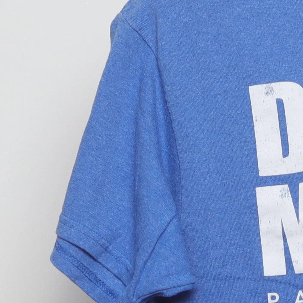 Close-up of the sleeve on the Vintage Modern The Office "Dunder Mifflin Paper Company" T-Shirt - M
