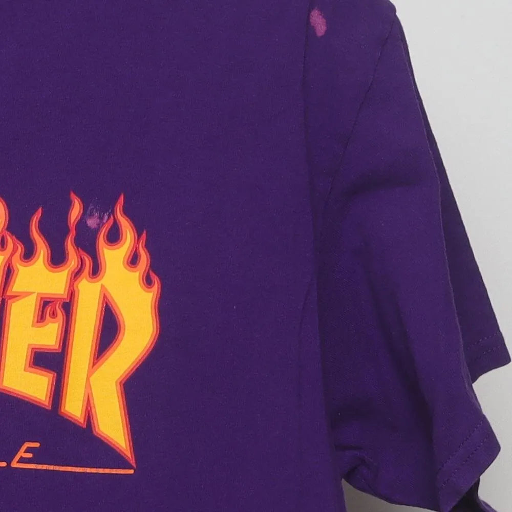 Close-up of the sleeve on the Vintage Modern Thrasher Magazine "Flame Logo" T-Shirt - L