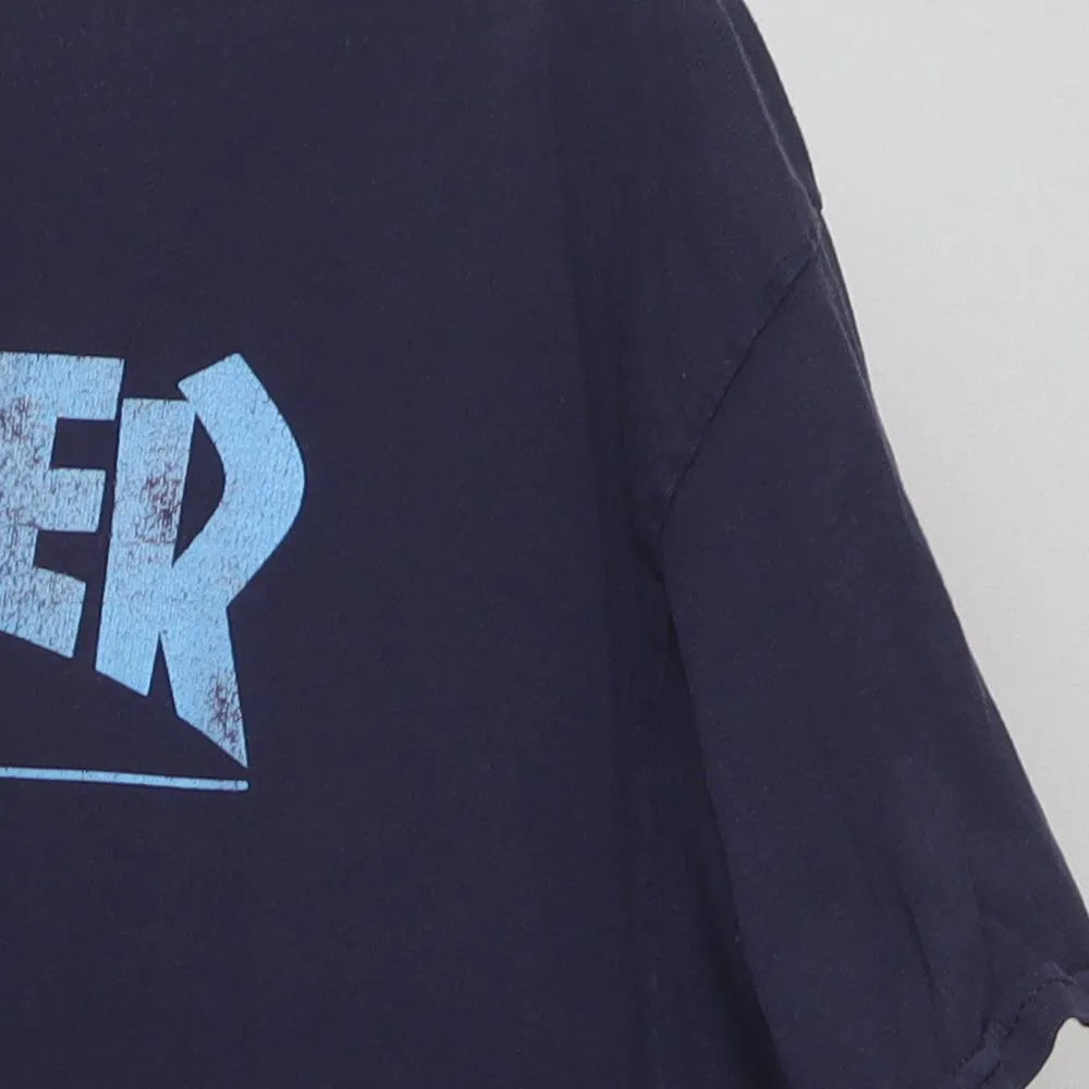 Close-up of the sleeve on the Vintage Modern Thrasher "Revista Logo" T-Shirt - XL