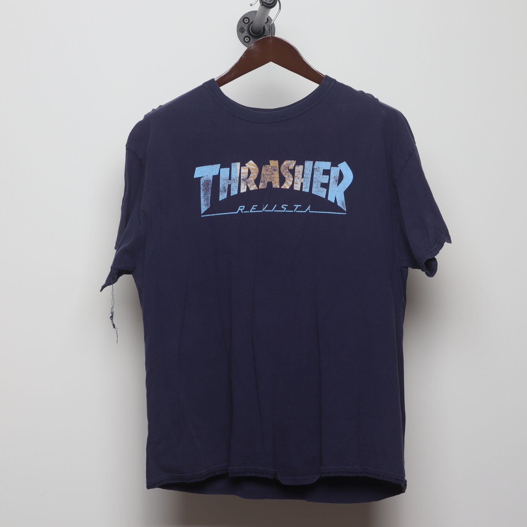 Front view of Vintage Modern Thrasher "Revista Logo" T-Shirt - XL