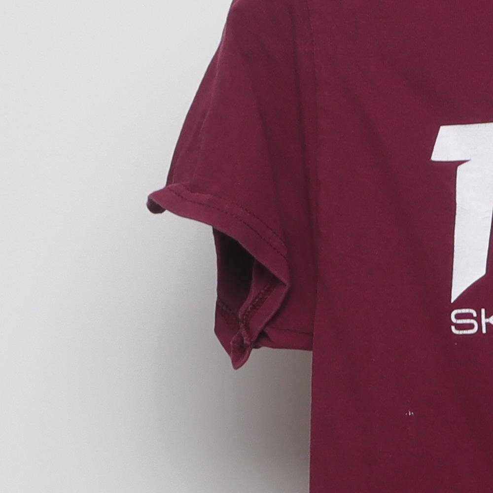 Close-up of the sleeve on the Vintage Modern Thrasher "Skateboard Magazine Logo" T-Shirt - XS