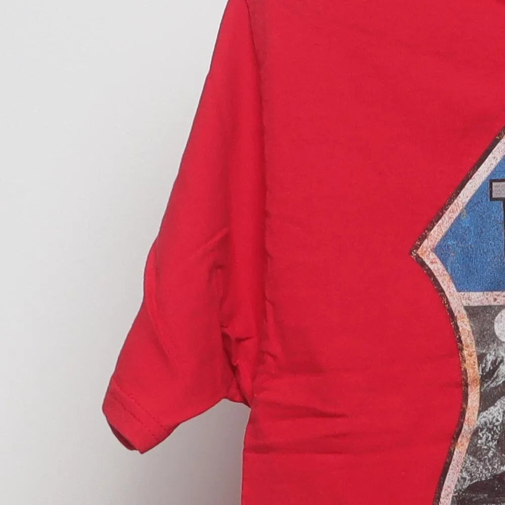 Close-up of the sleeve on the Vintage Modern Tru-Spec "Tradition Patriotic Truck" T-Shirt - S