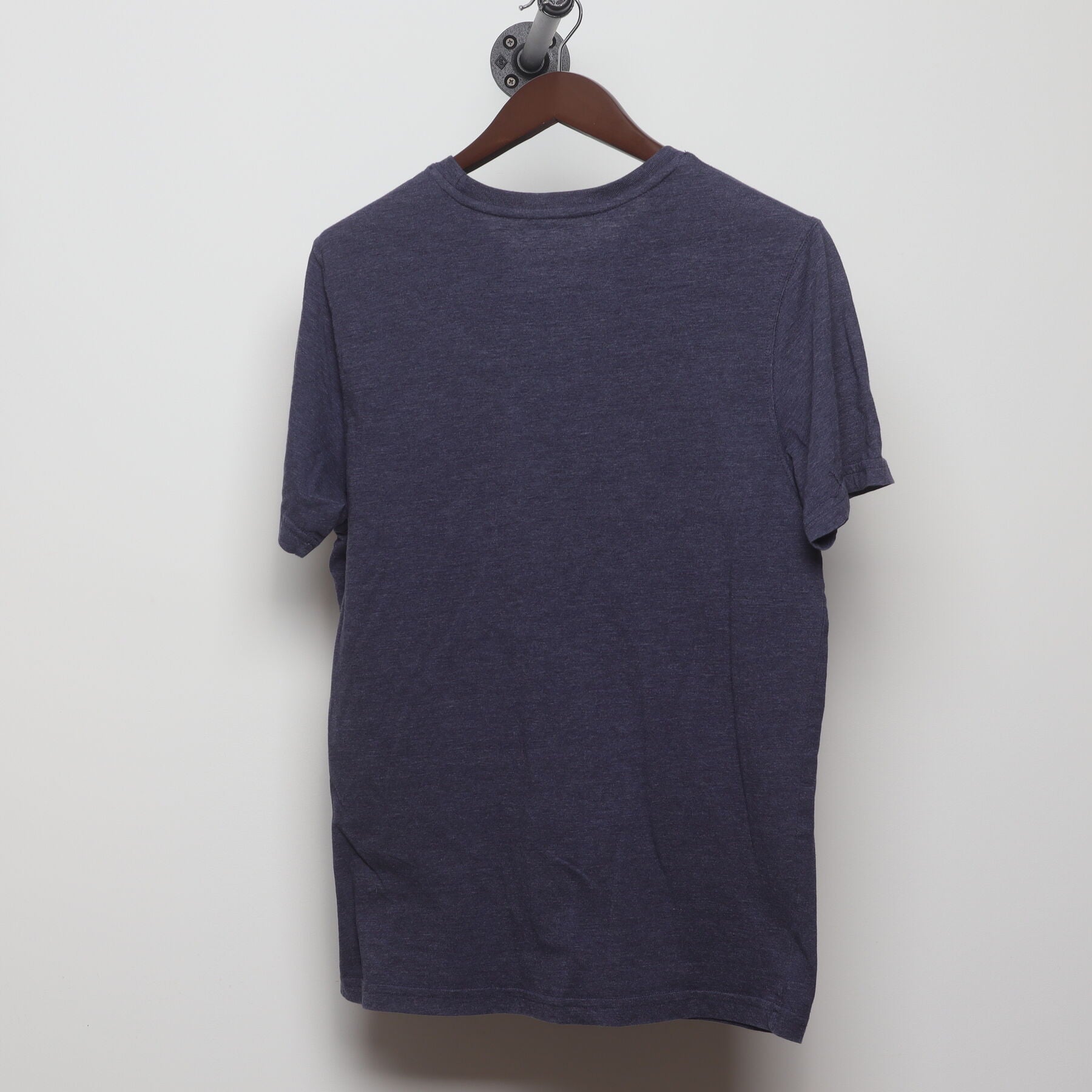 Back view of Vintage Modern UNC "Tar Heel Basketball" T-Shirt - M
