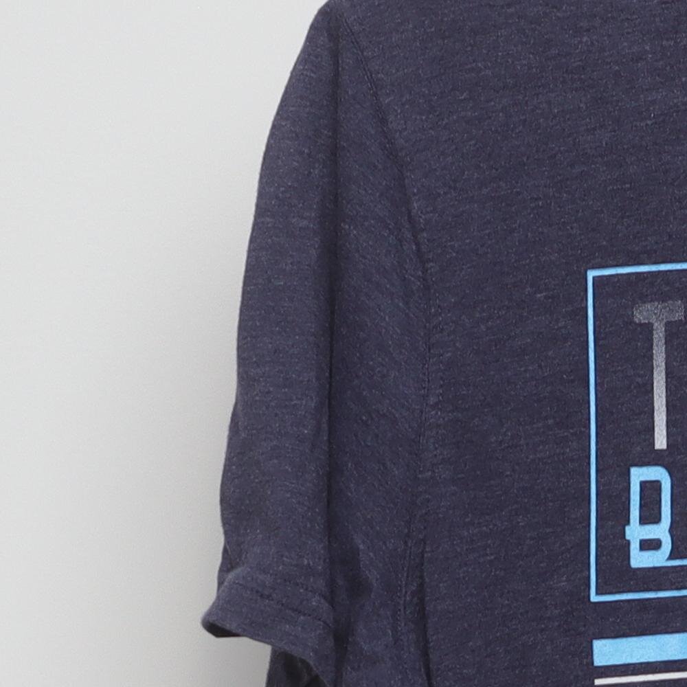 Close-up of the sleeve on the Vintage Modern UNC "Tar Heel Basketball" T-Shirt - M