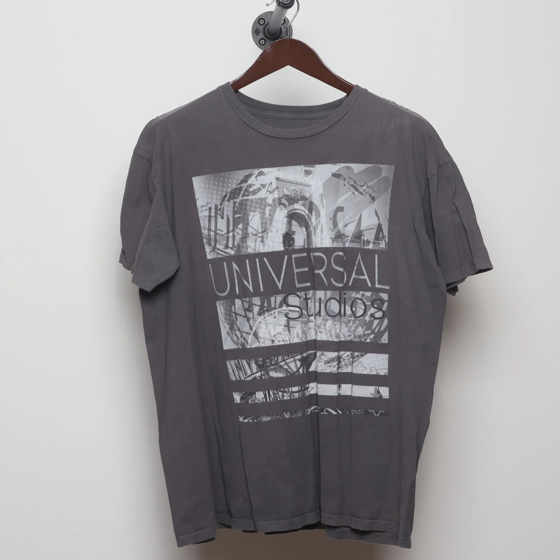 Front view of Vintage Modern Universal Studios "Photo Collage Graphic" T-Shirt - XL