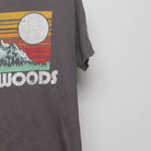 Close-up of the sleeve on the Vintage Muir Woods Retro Sunset Graphic T-Shirt L