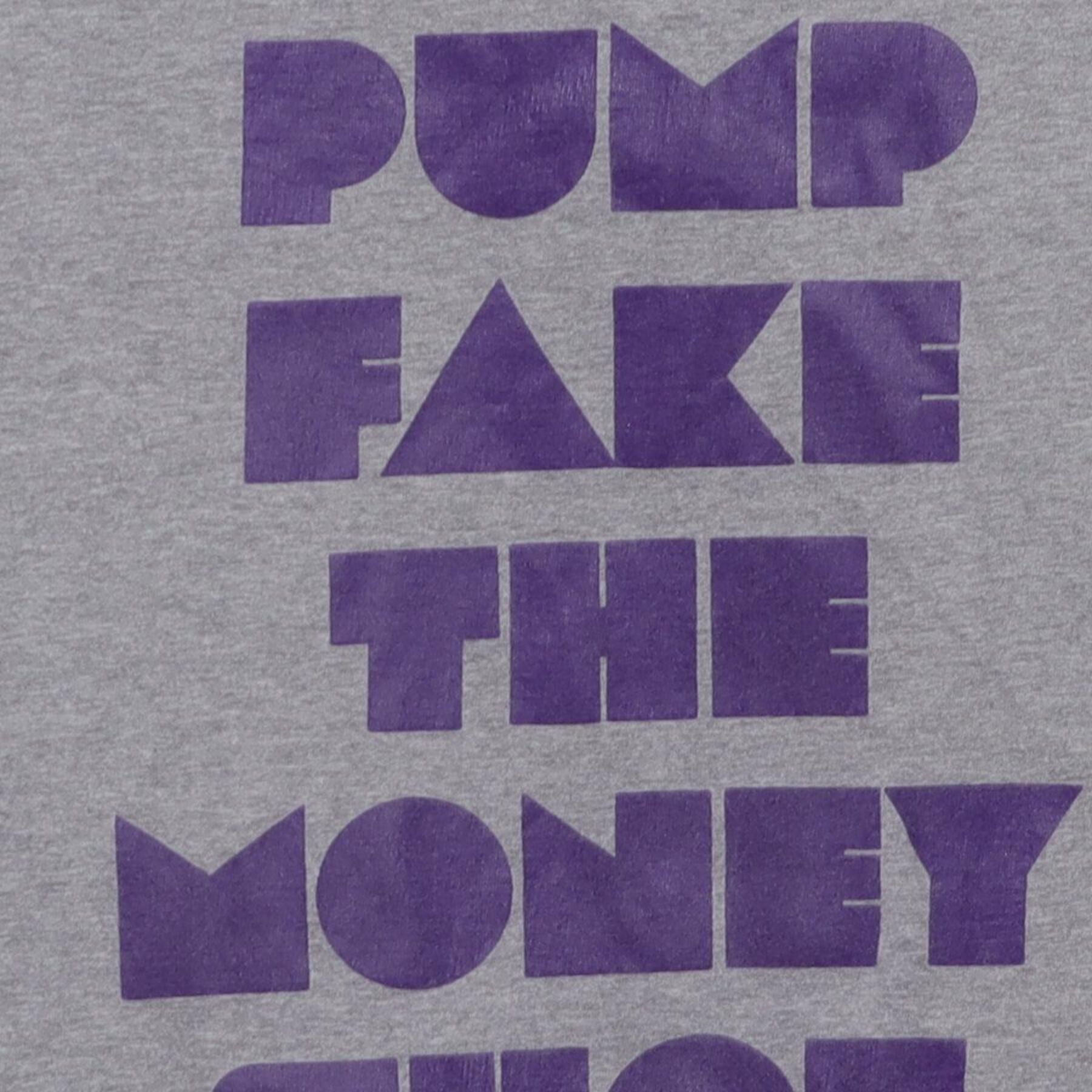 Close-up of the main graphic on the Vintage 2000s Nike "Don't Pump Fake The Money Shot" T-Shirt - L