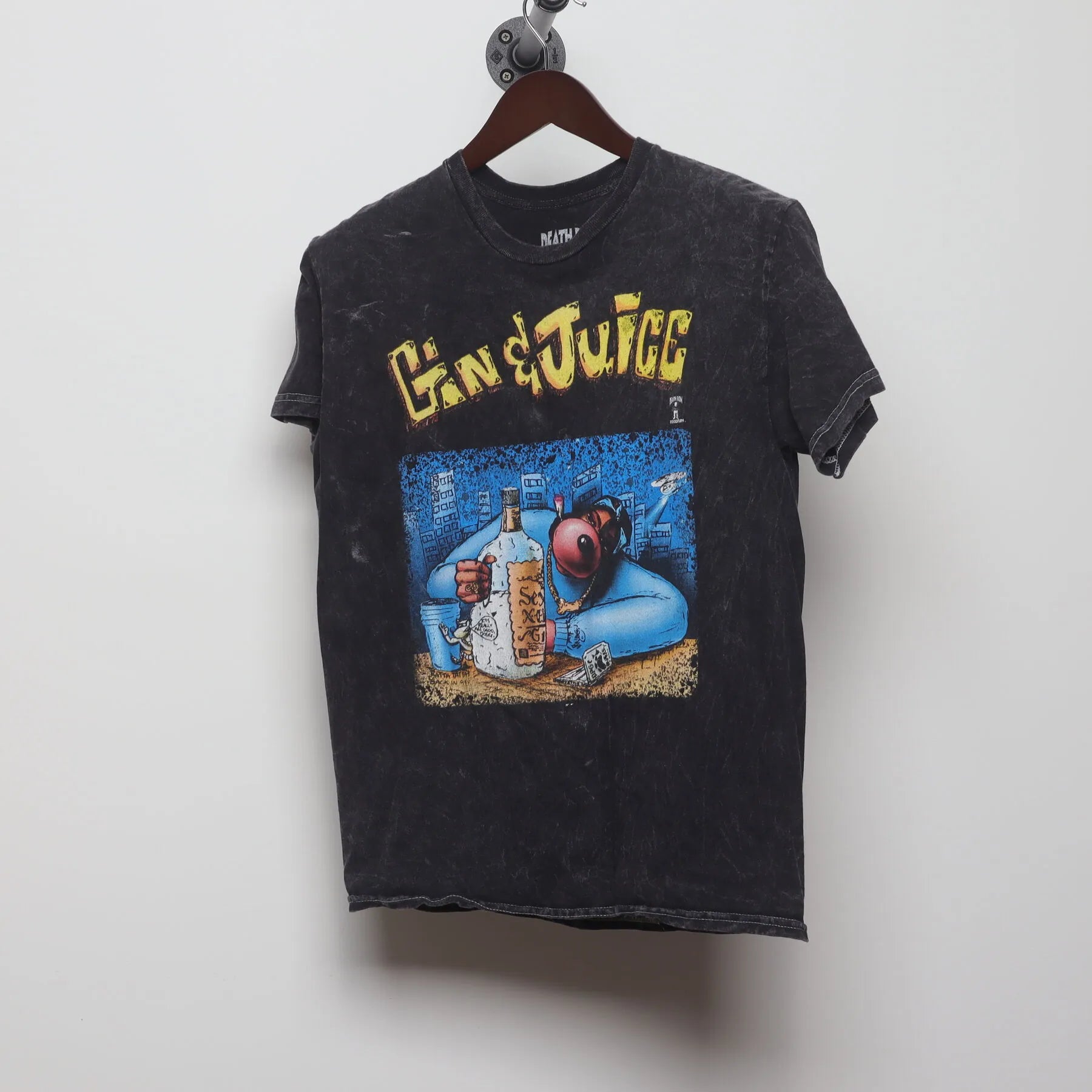 Front view of Vintage Y2K Snoop Dogg "Gin & Juice" T-Shirt - S