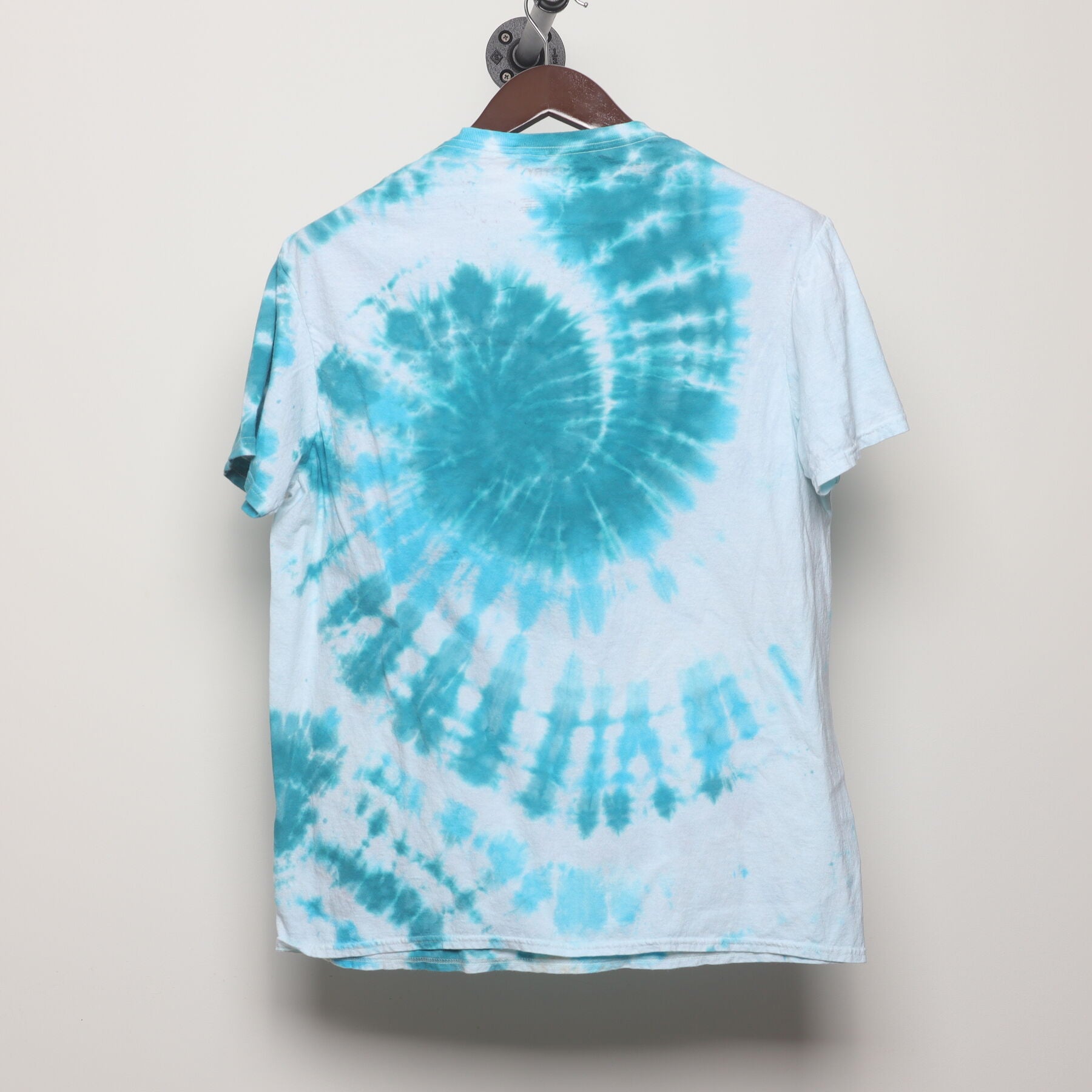 Back view of Vintage Y2K Chemistry L.A. "Good Vibes Only" T-Shirt - M